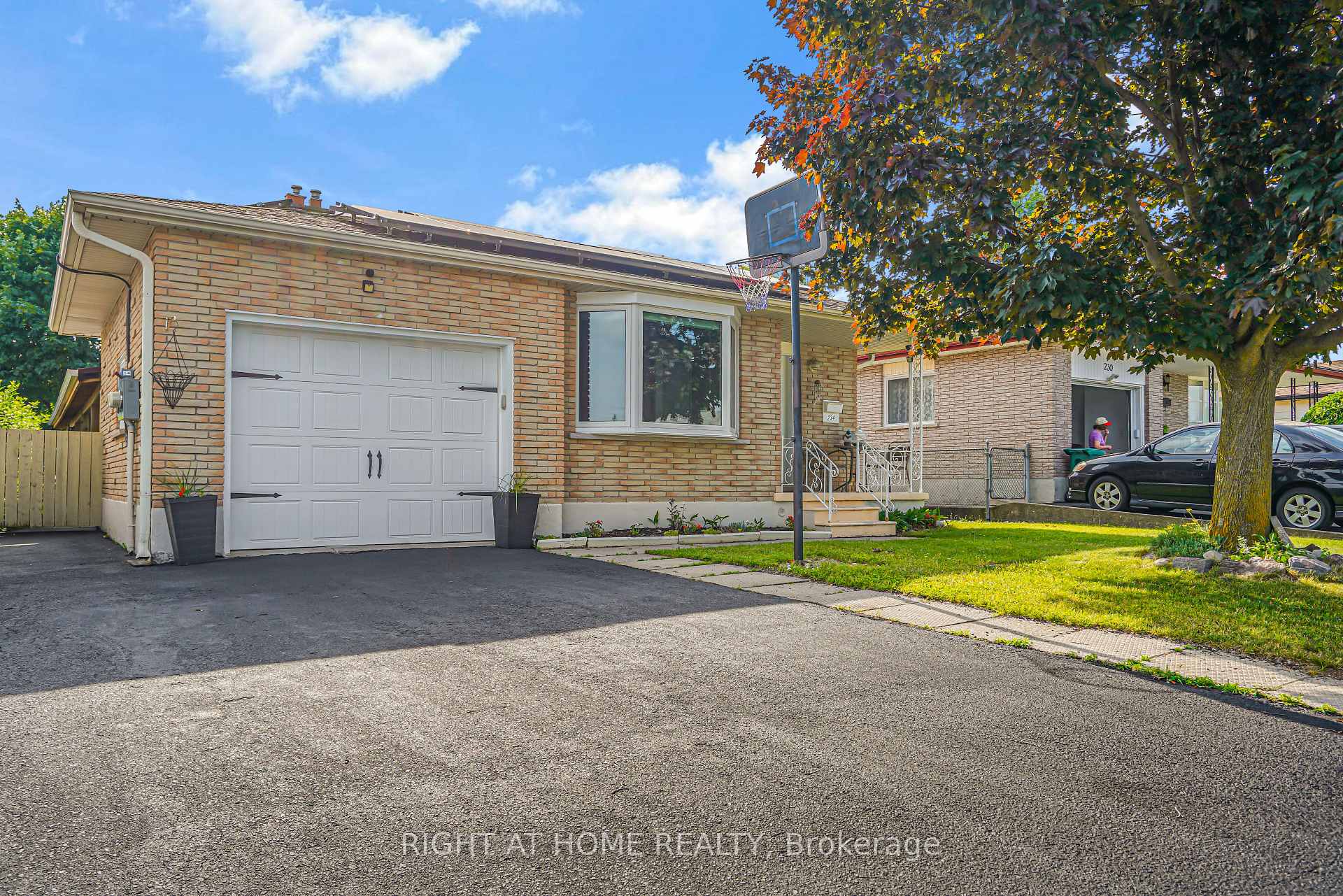 Photo 2 of 234 Thunderbird Drive, Cambridge, Greenway-Chaplin — HOMEH