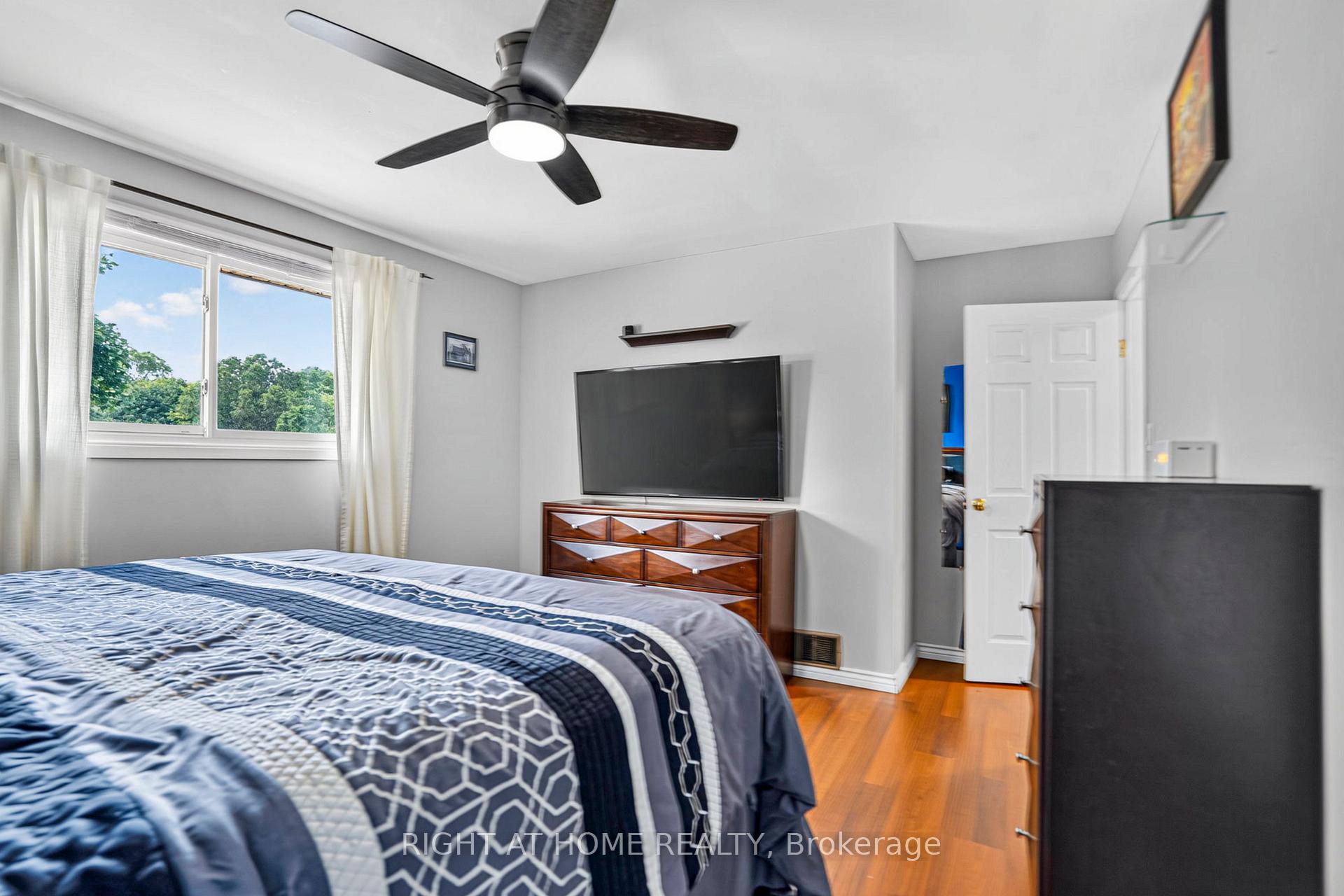 Photo 14 of 234 Thunderbird Drive, Cambridge, Greenway-Chaplin — HOMEH