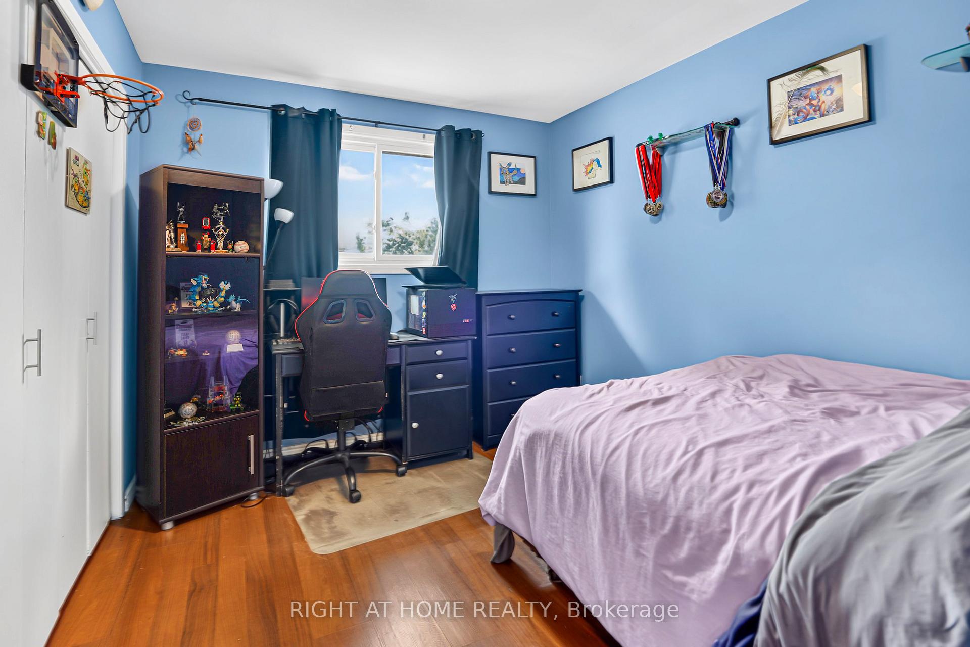 Photo 15 of 234 Thunderbird Drive, Cambridge, Greenway-Chaplin — HOMEH