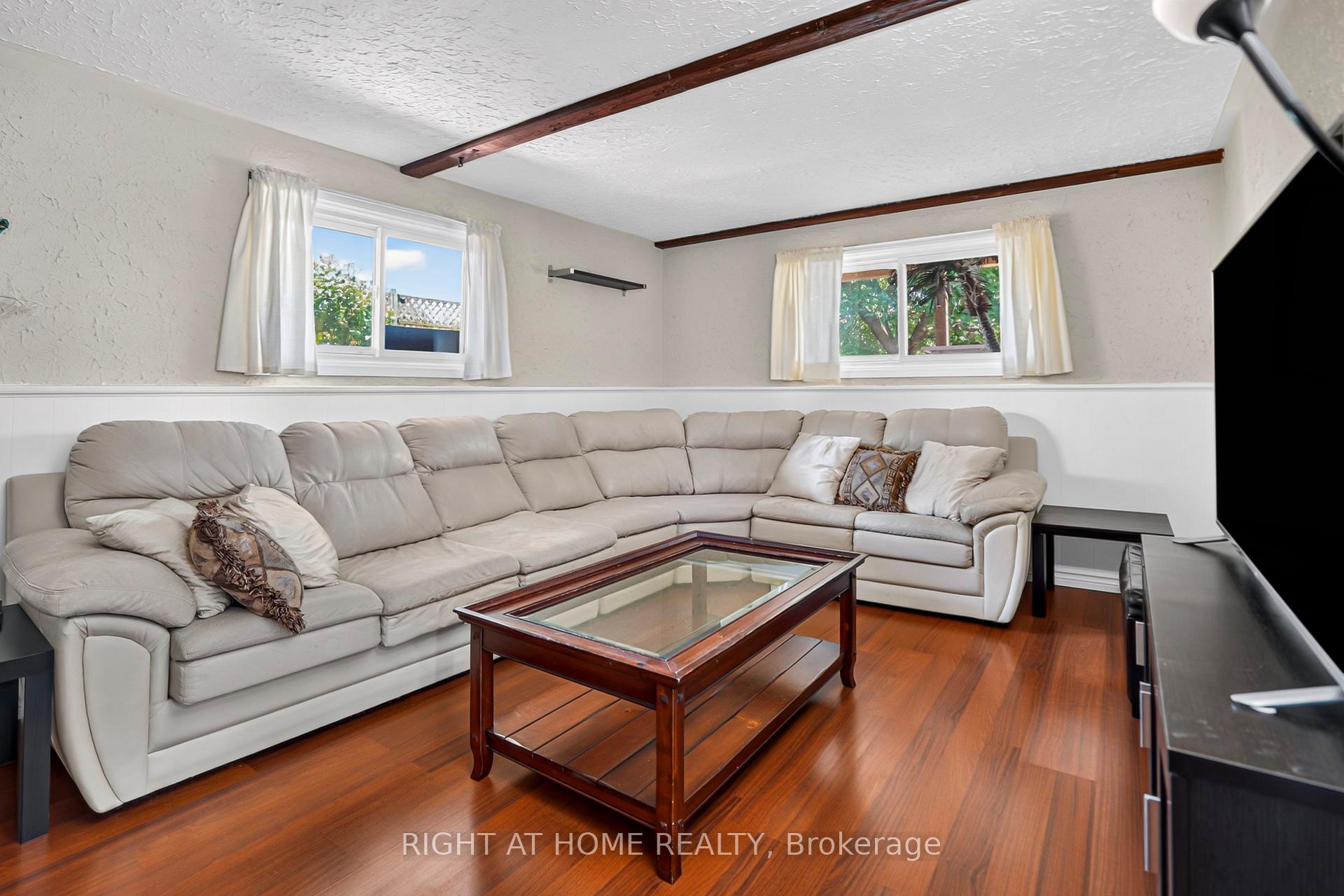 Photo 25 of 234 Thunderbird Drive, Cambridge, Greenway-Chaplin — HOMEH