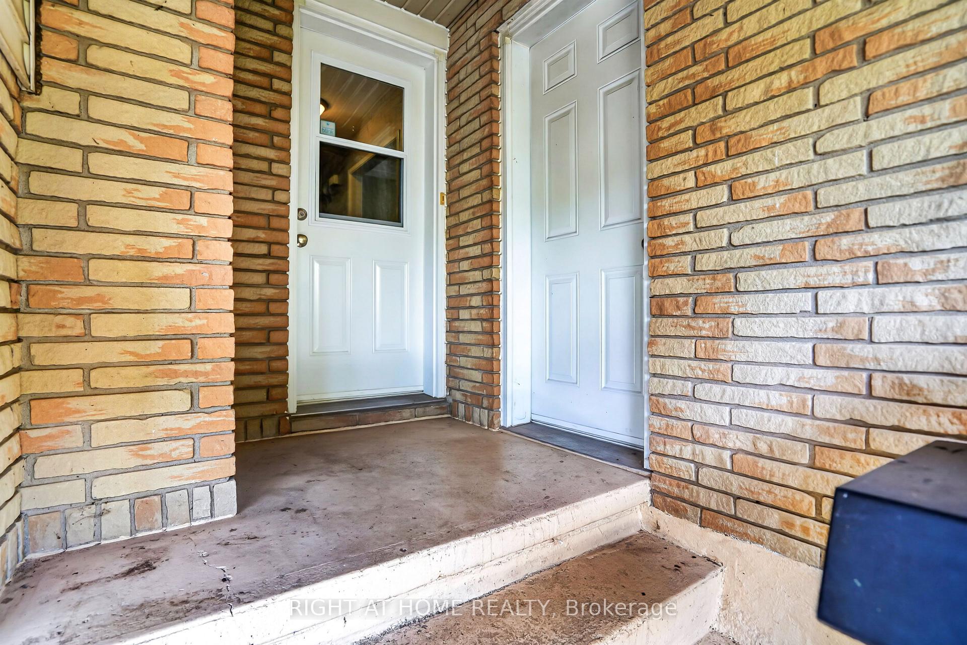 Photo 28 of 234 Thunderbird Drive, Cambridge, Greenway-Chaplin — HOMEH