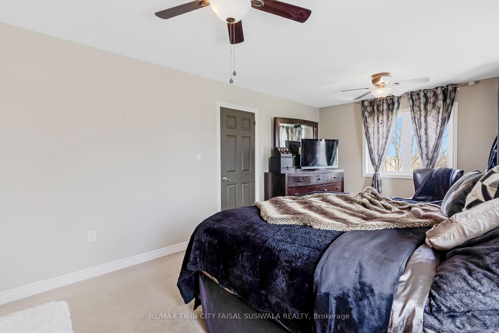 Photo 55 of 24 Brant Road, Brant, Paris — HOMEH