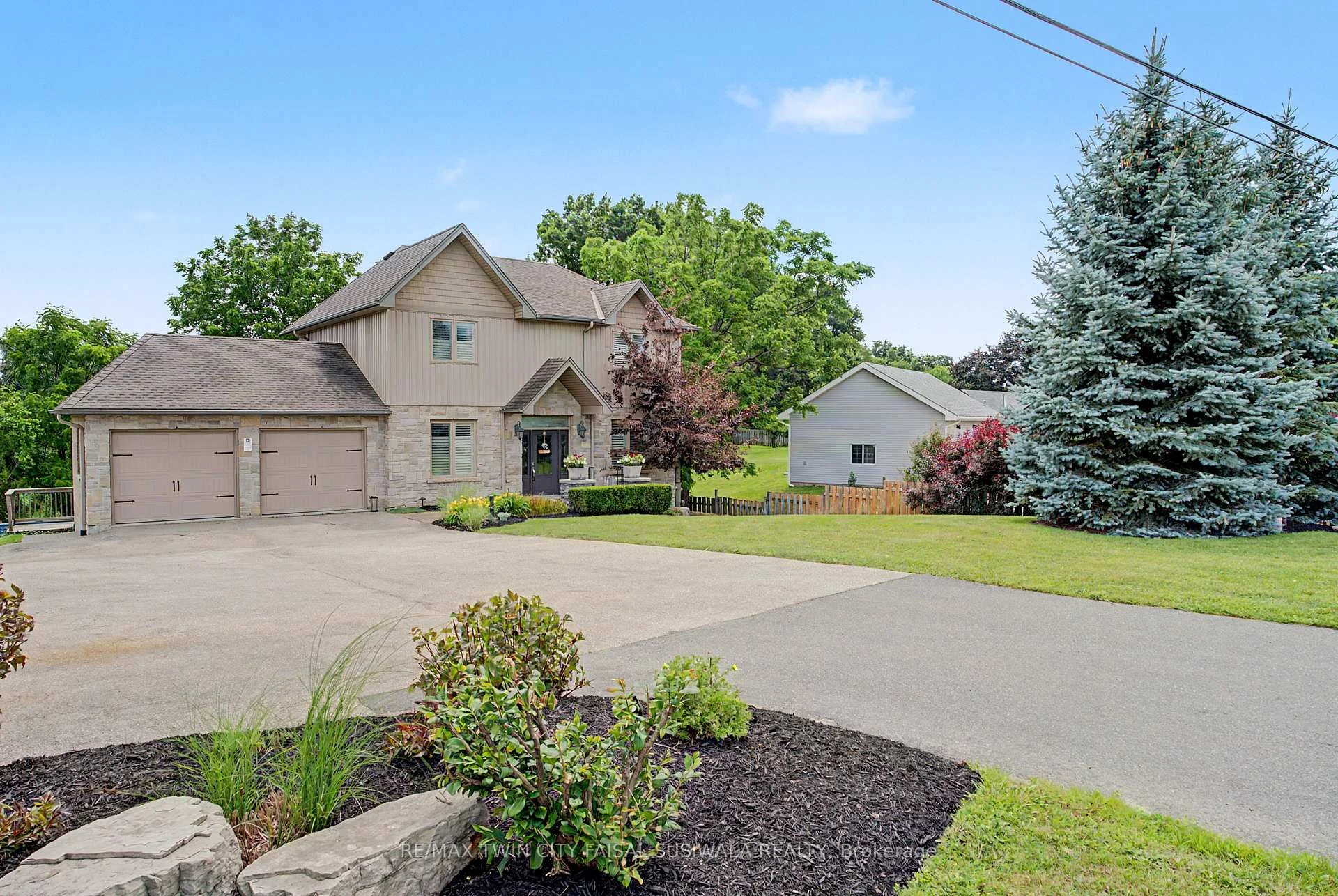 Photo 6 of 24 Brant Road, Brant, Paris — HOMEH