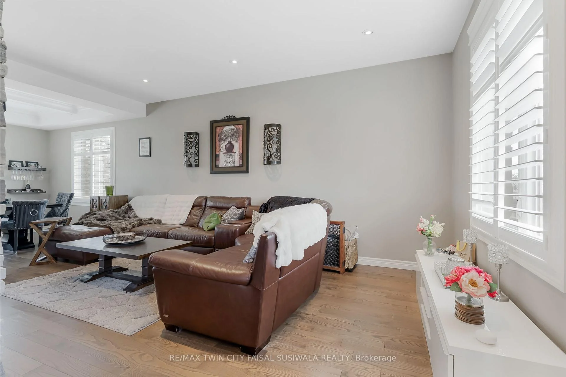 Photo 30 of 24 Brant Road, Brant, Paris — HOMEH