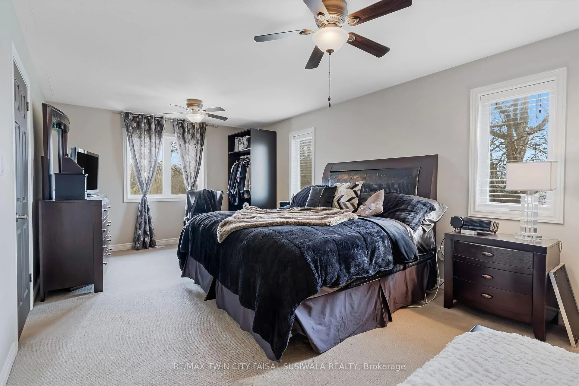 Photo 54 of 24 Brant Road, Brant, Paris — HOMEH