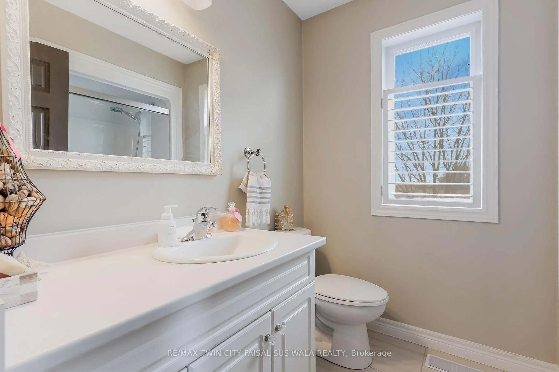 Photo 70 of 24 Brant Road, Brant, Paris — HOMEH