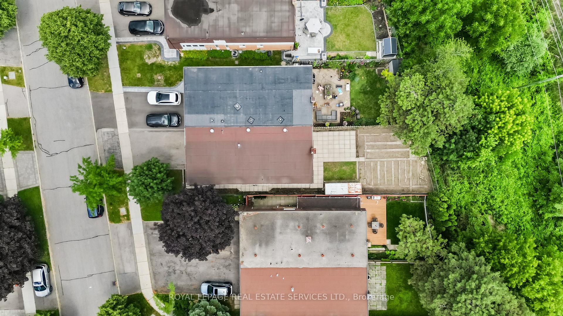 Photo 4 of 67 Mintwood Drive, North York, Bayview Woods-Steeles — HOMEH