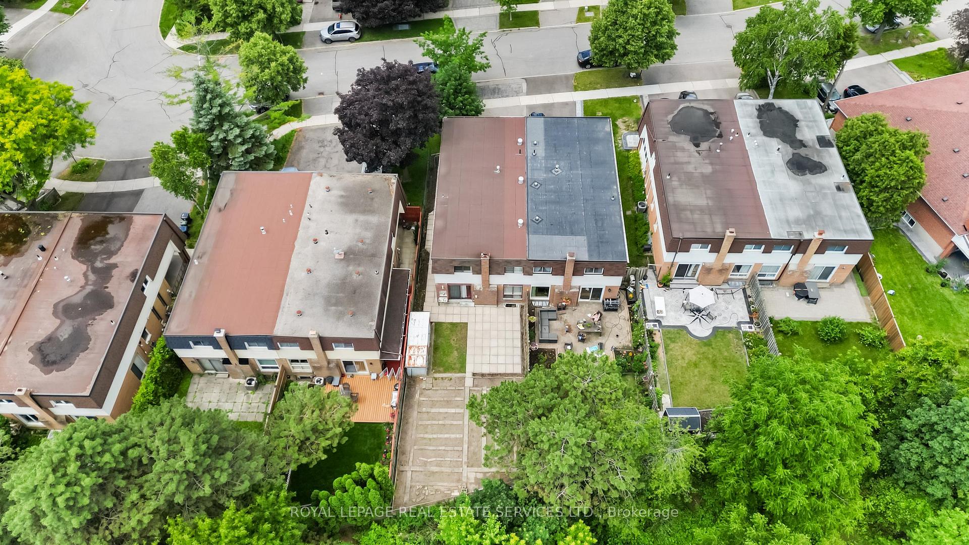 Photo 6 of 67 Mintwood Drive, North York, Bayview Woods-Steeles — HOMEH