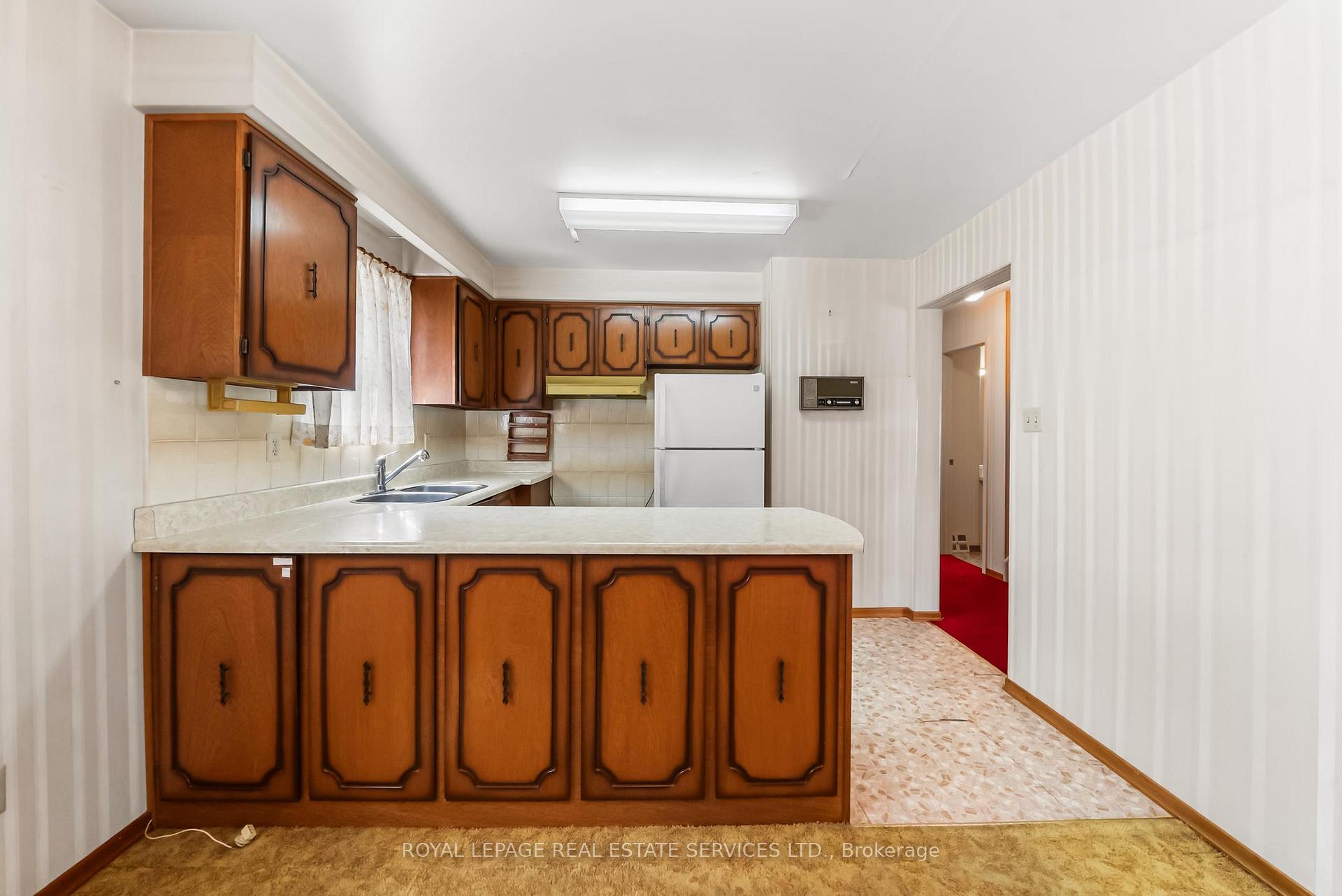 Photo 10 of 67 Mintwood Drive, North York, Bayview Woods-Steeles — HOMEH
