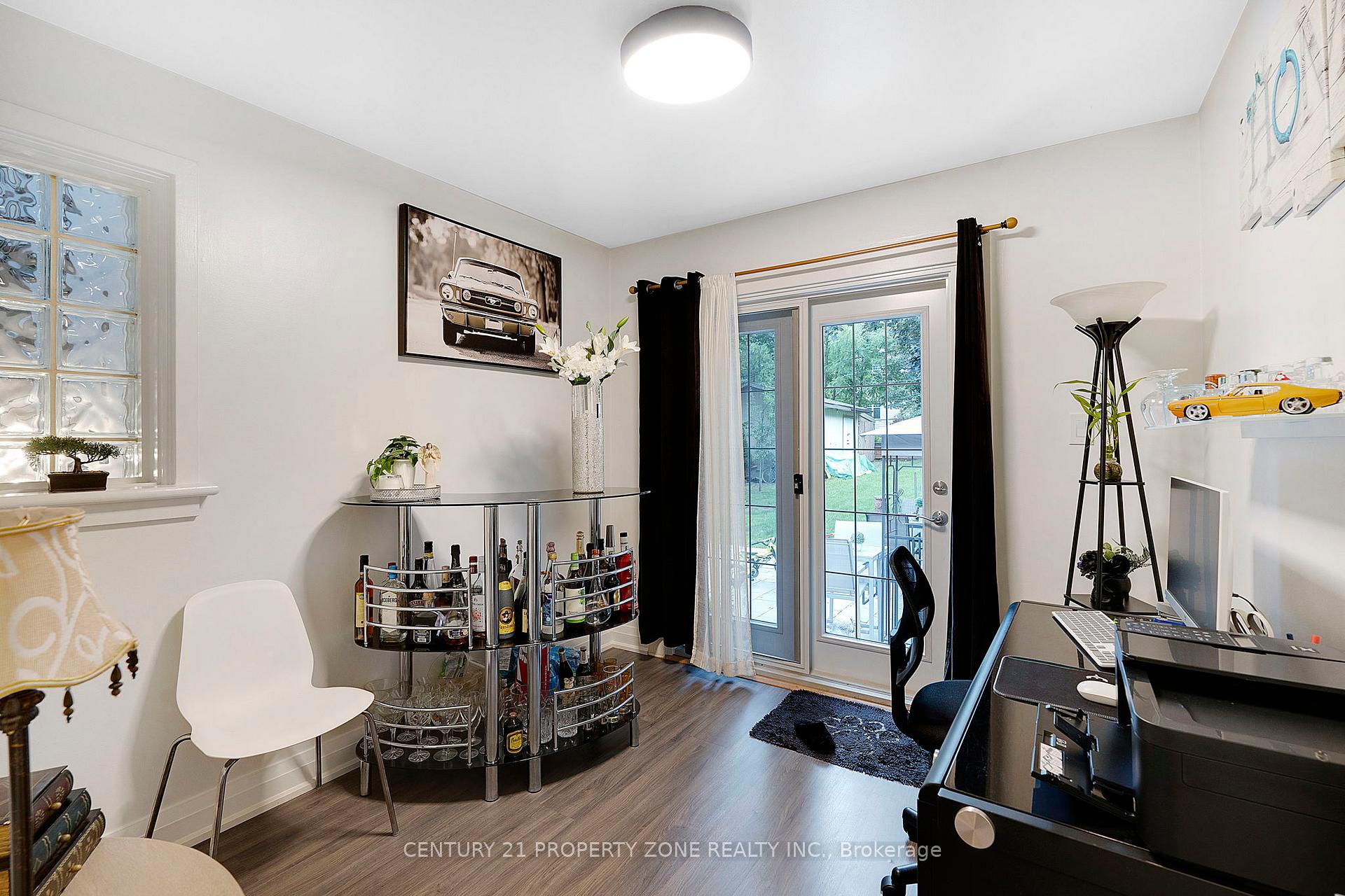 Photo 17 of 74 John Street, Orangeville — HOMEH