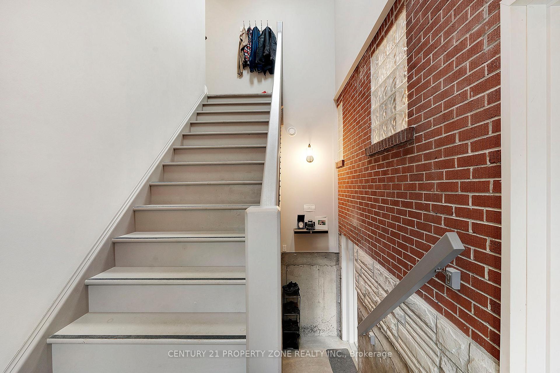 Photo 20 of 74 John Street, Orangeville — HOMEH
