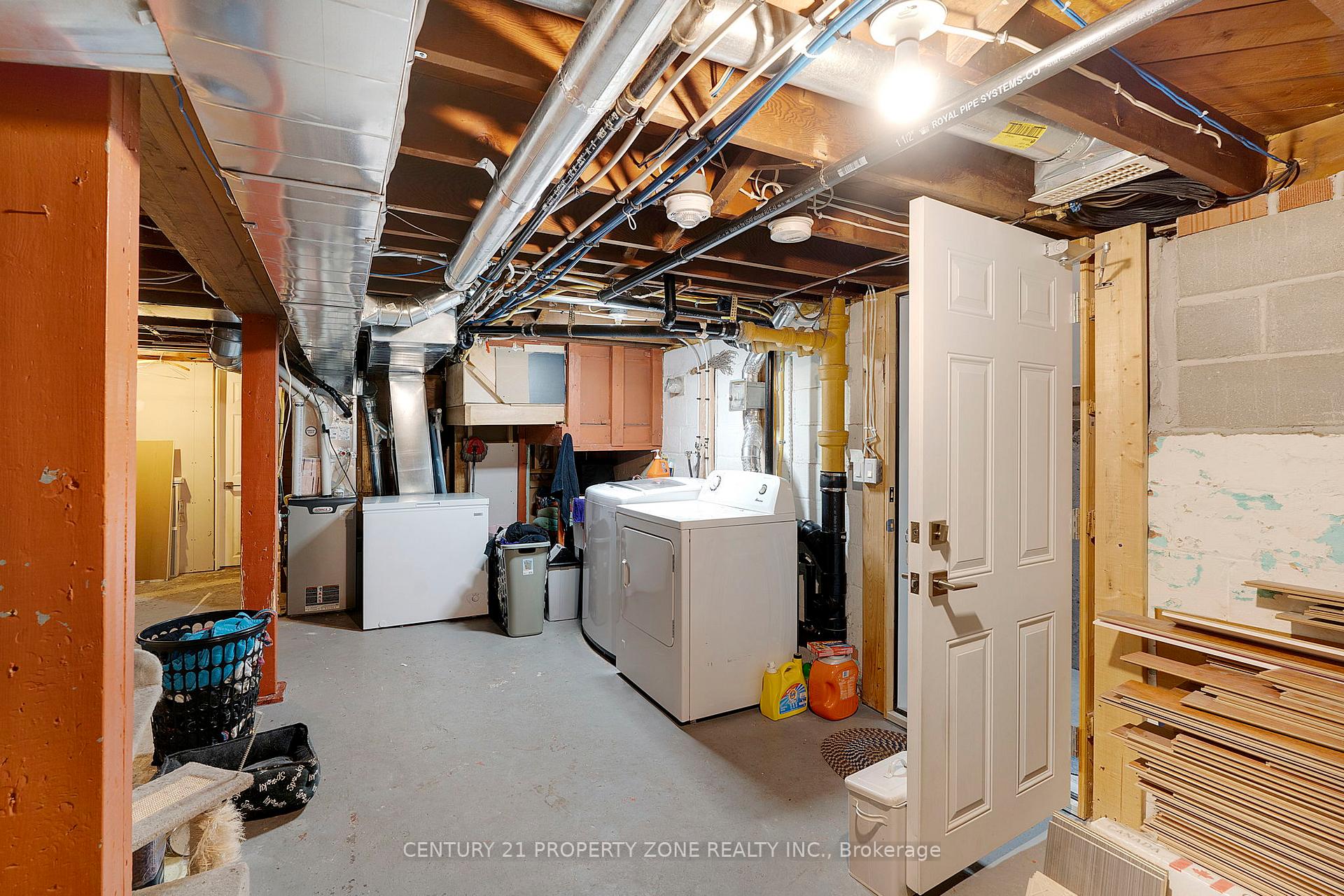 Photo 27 of 74 John Street, Orangeville — HOMEH