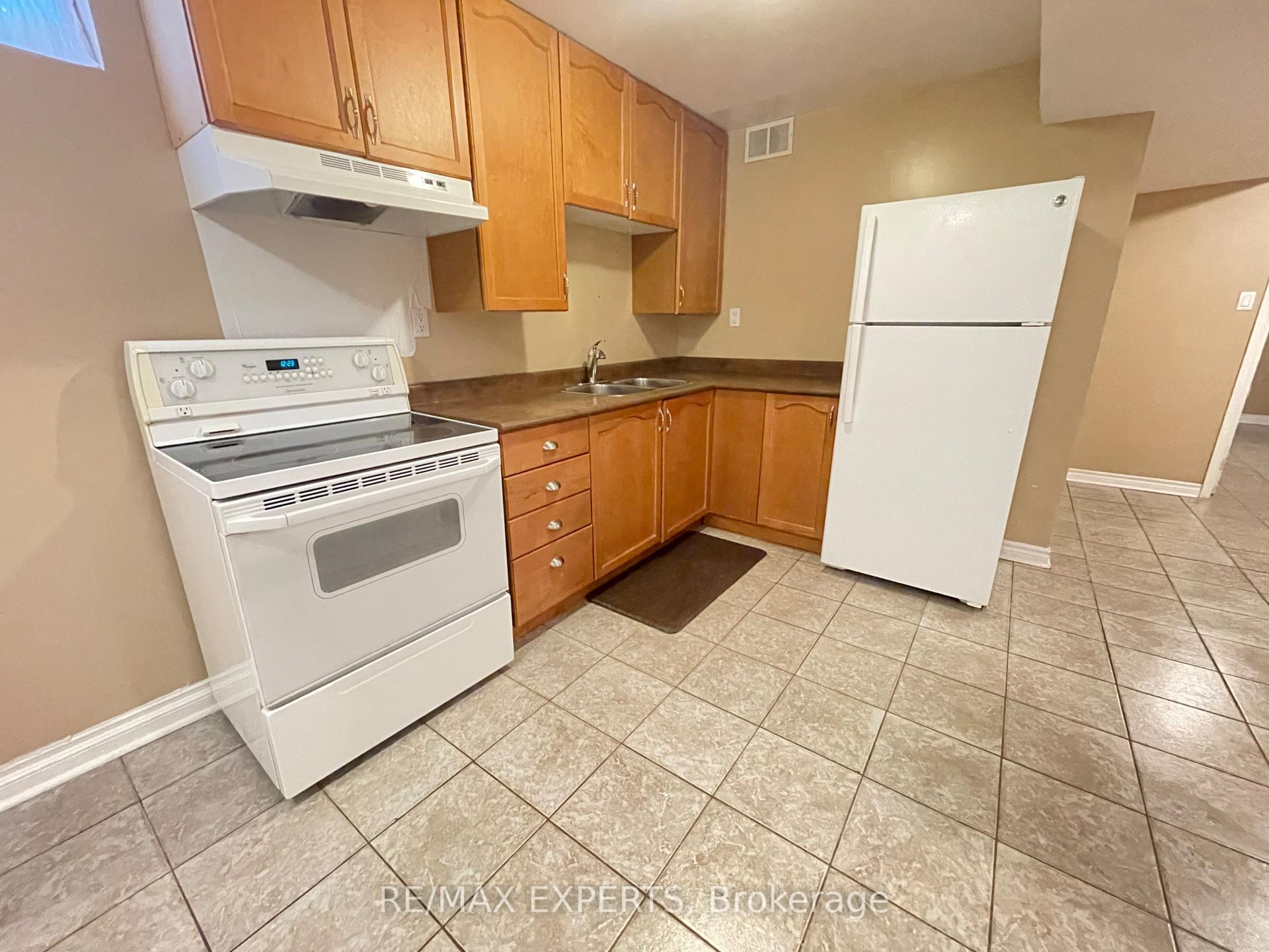 Photo 3 of Unit BSMT, 176 Kingsview Drive, Vaughan, Vellore Village — HOMEH