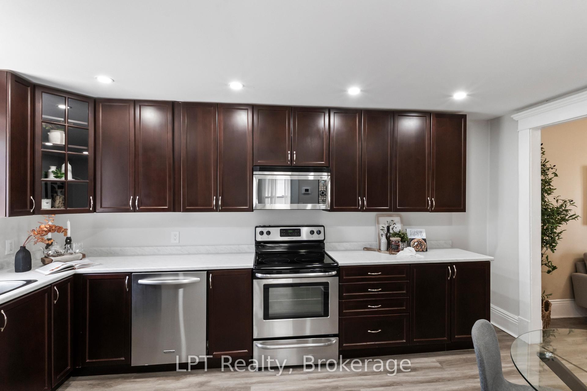 Photo 7 of 273 Bethune Street, Peterborough, Town Ward 3 — HOMEH