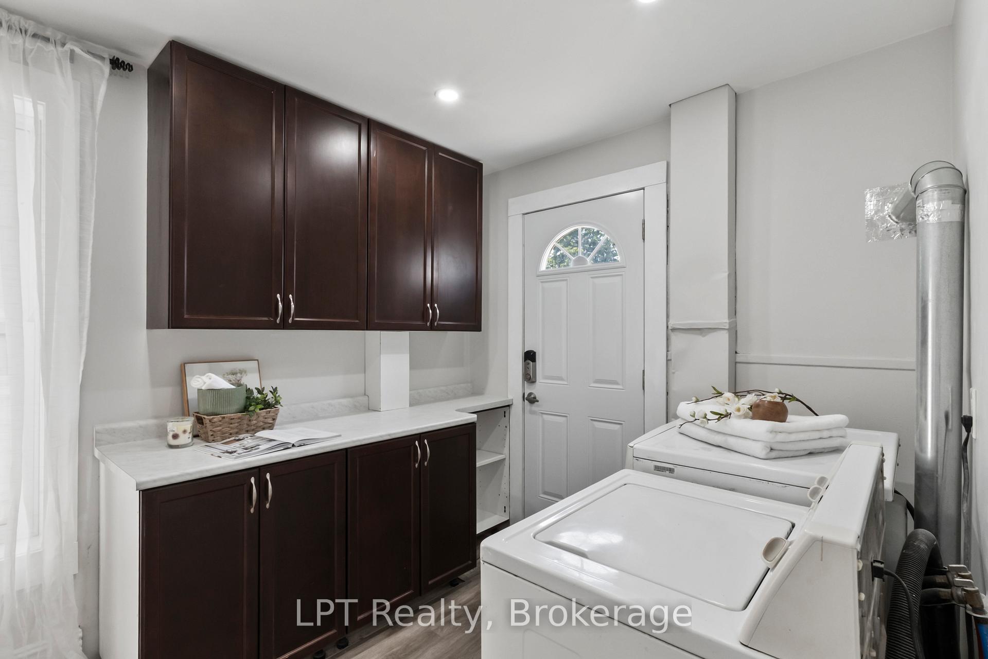 Photo 11 of 273 Bethune Street, Peterborough, Town Ward 3 — HOMEH