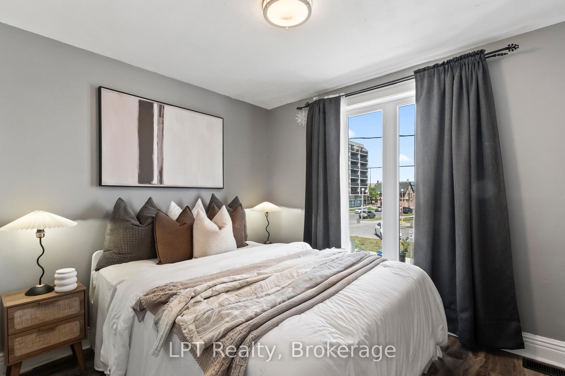 Photo 14 of 273 Bethune Street, Peterborough, Town Ward 3 — HOMEH