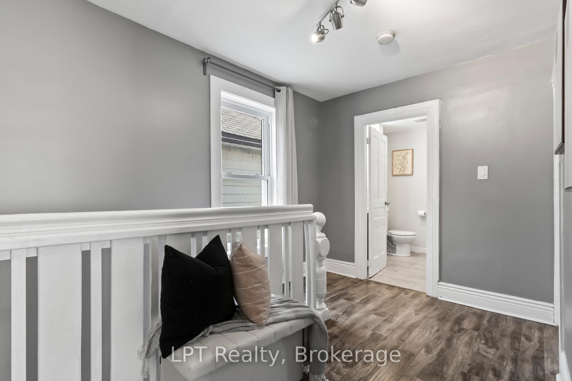 Photo 20 of 273 Bethune Street, Peterborough, Town Ward 3 — HOMEH
