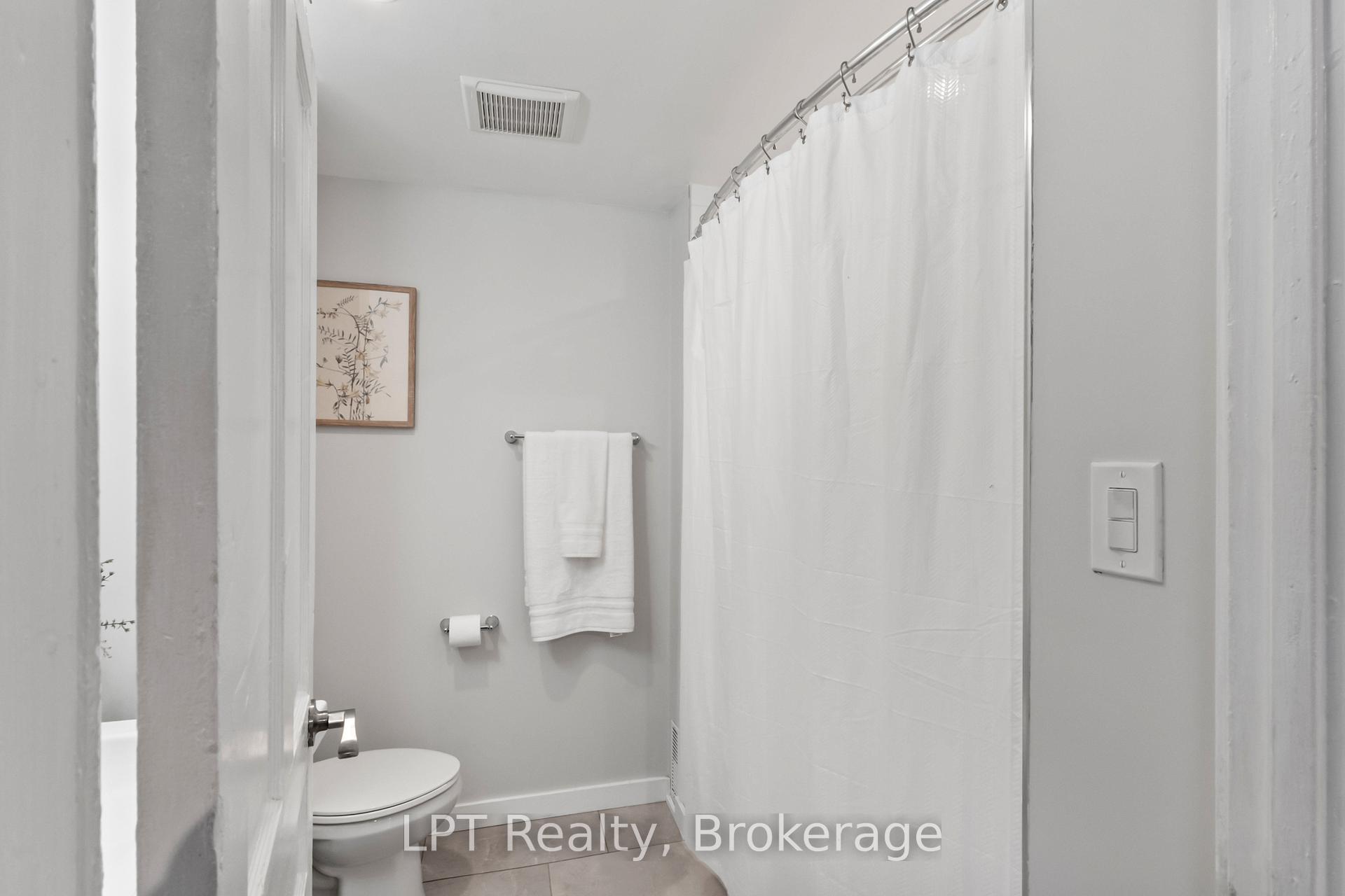 Photo 22 of 273 Bethune Street, Peterborough, Town Ward 3 — HOMEH