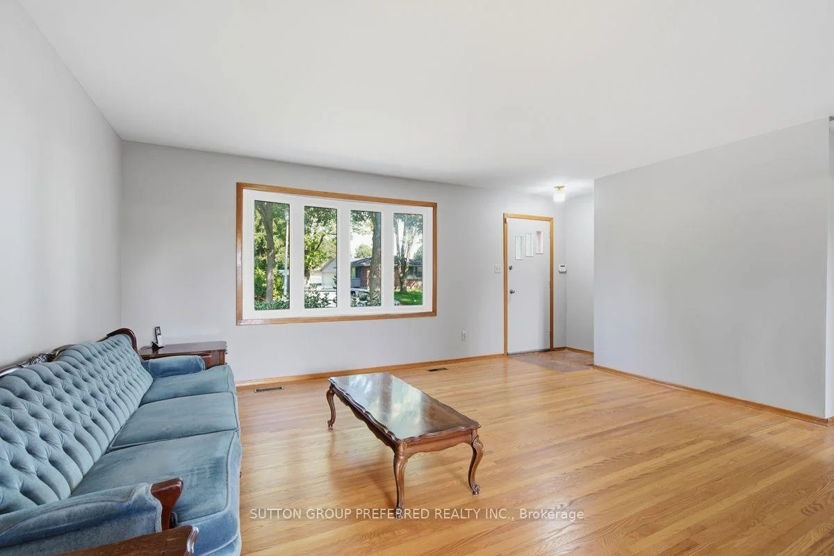 Photo 27 of 136 Mendip Crescent, London, South Y — HOMEH