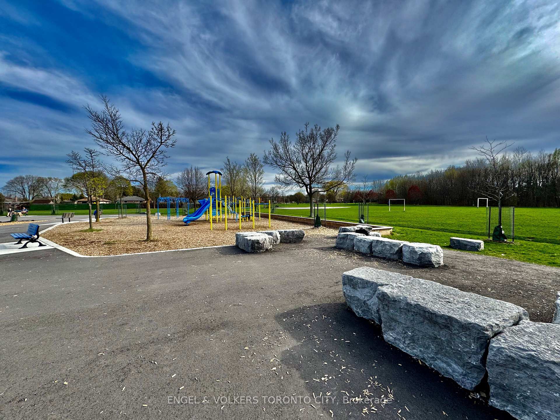 Photo 41 of 41 Paragon Road, Etobicoke, Kingsview Village-The Westway — HOMEH