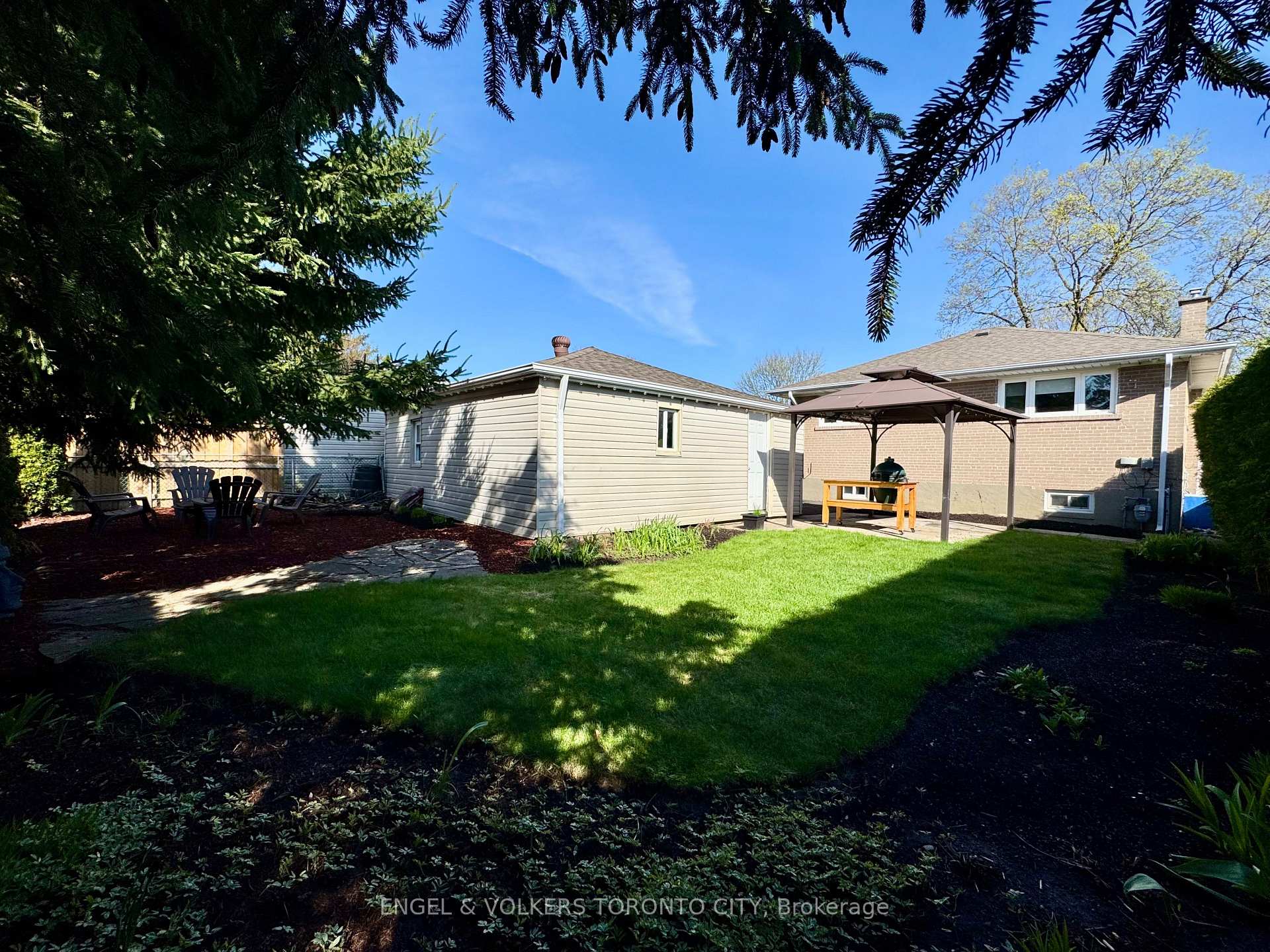 Photo 46 of 41 Paragon Road, Etobicoke, Kingsview Village-The Westway — HOMEH
