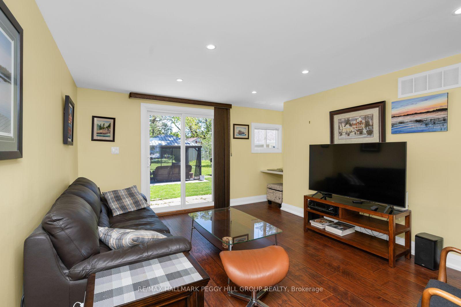 Photo 3 of 8001 Yonge Street, Innisfil, Stroud — HOMEH