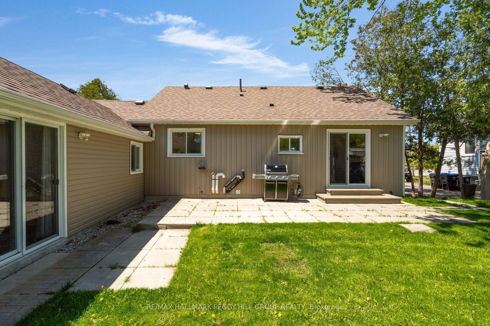 Photo 13 of 8001 Yonge Street, Innisfil, Stroud — HOMEH