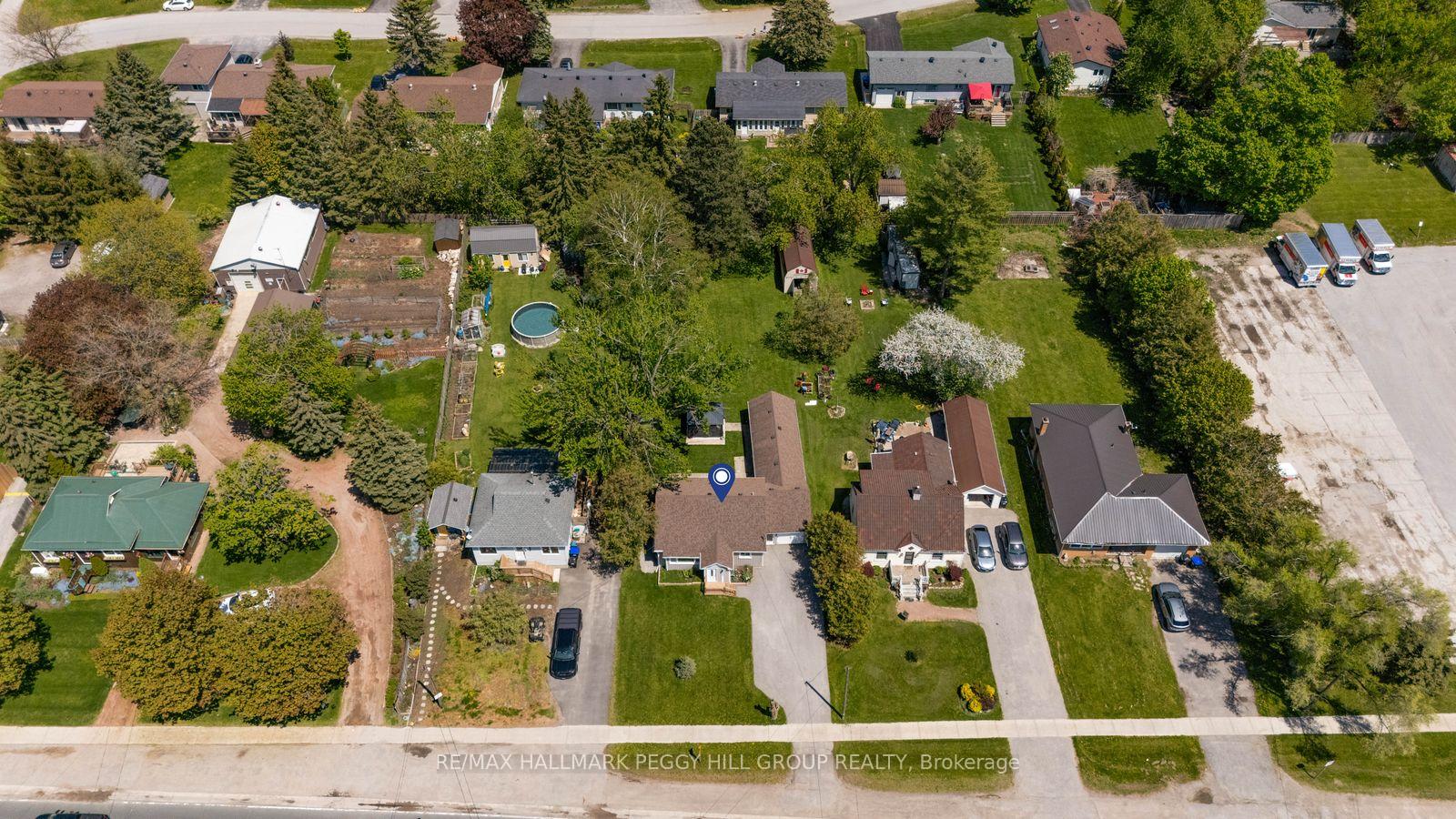 Photo 17 of 8001 Yonge Street, Innisfil, Stroud — HOMEH