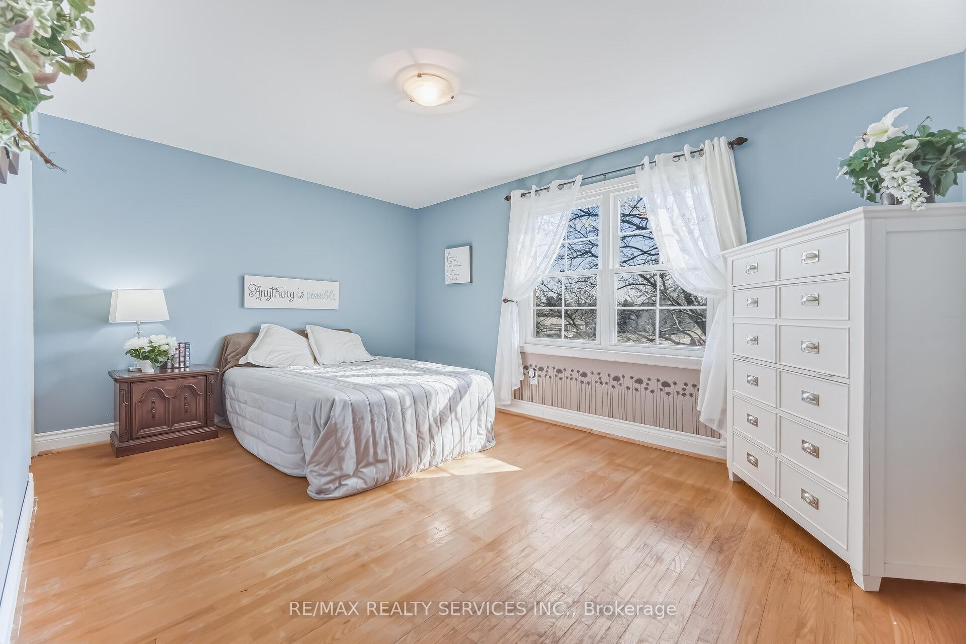 Photo 11 of 15 Braemar Drive, Brampton, Avondale — HOMEH