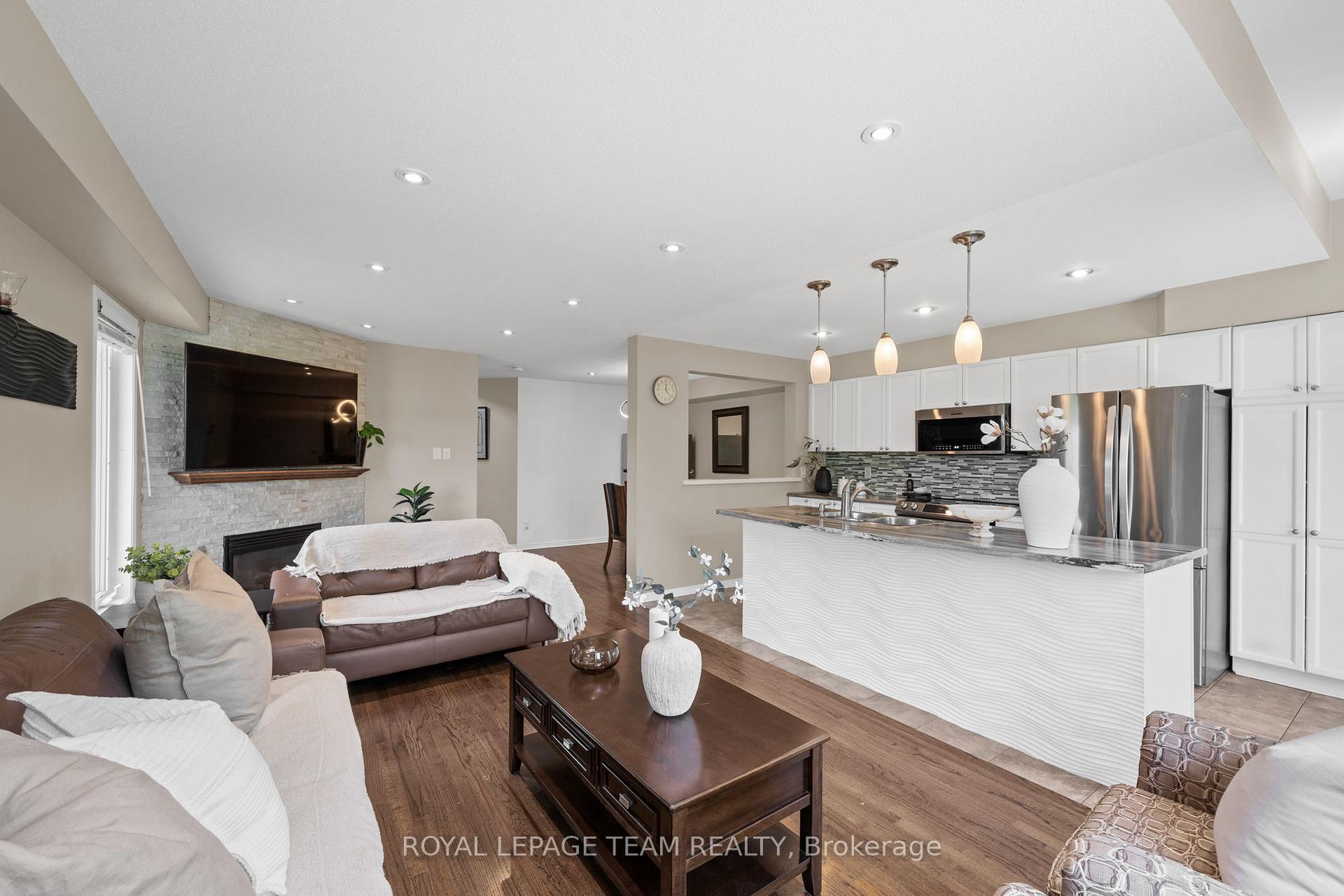 Photo 16 of 348 Brigitta Street, Ottawa, Kanata - Emerald Meadows/Trailwest — HOMEH