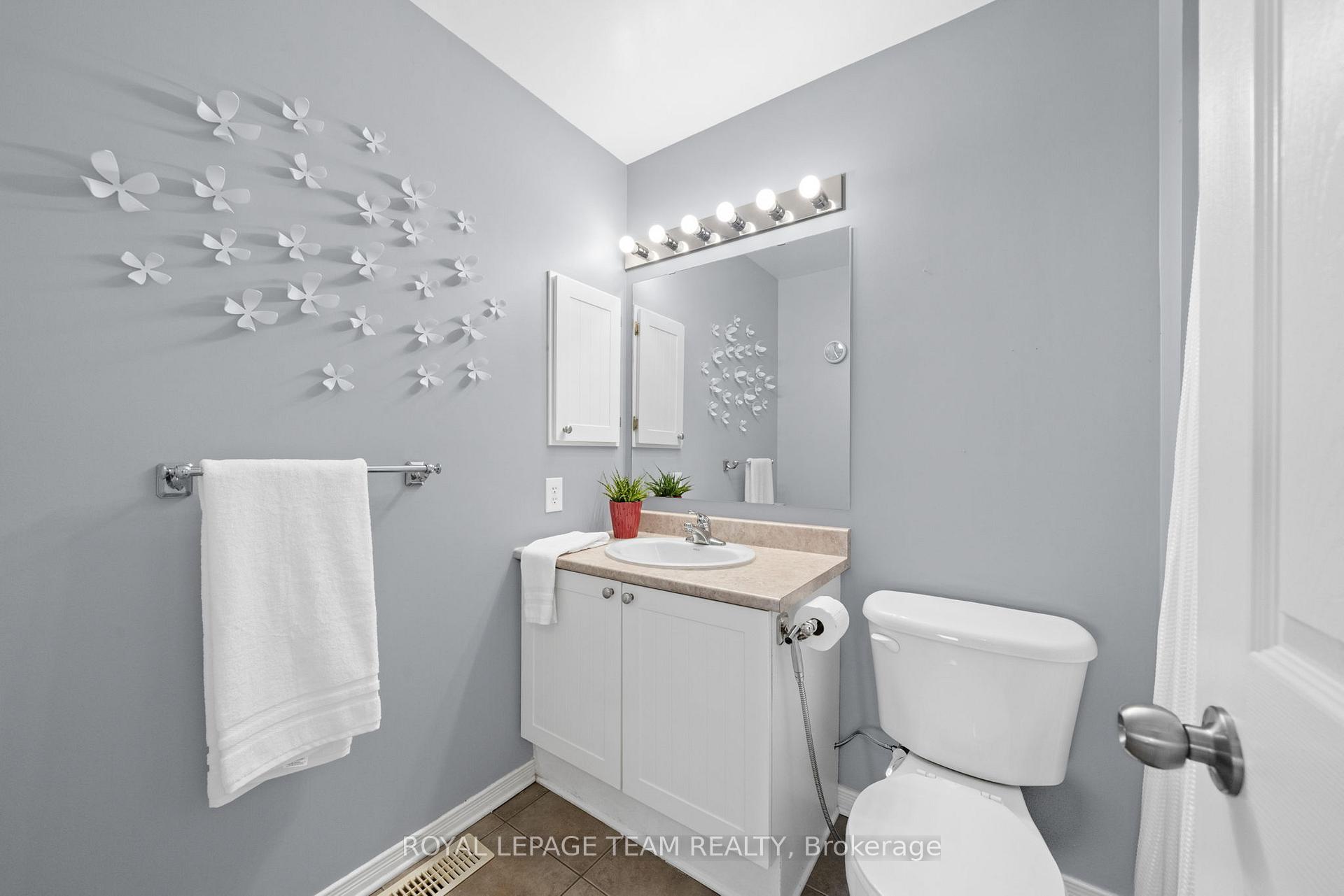 Photo 32 of 348 Brigitta Street, Ottawa, Kanata - Emerald Meadows/Trailwest — HOMEH