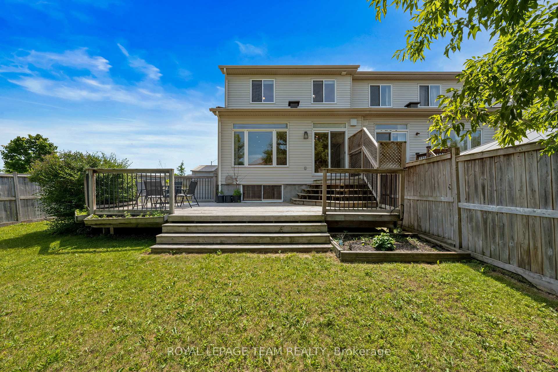 Photo 3 of 348 Brigitta Street, Ottawa, Kanata - Emerald Meadows/Trailwest — HOMEH