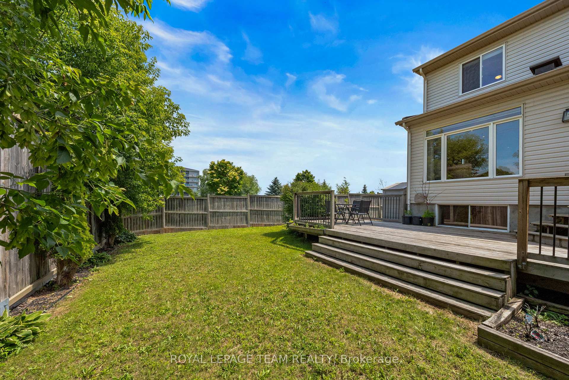 Photo 38 of 348 Brigitta Street, Ottawa, Kanata - Emerald Meadows/Trailwest — HOMEH