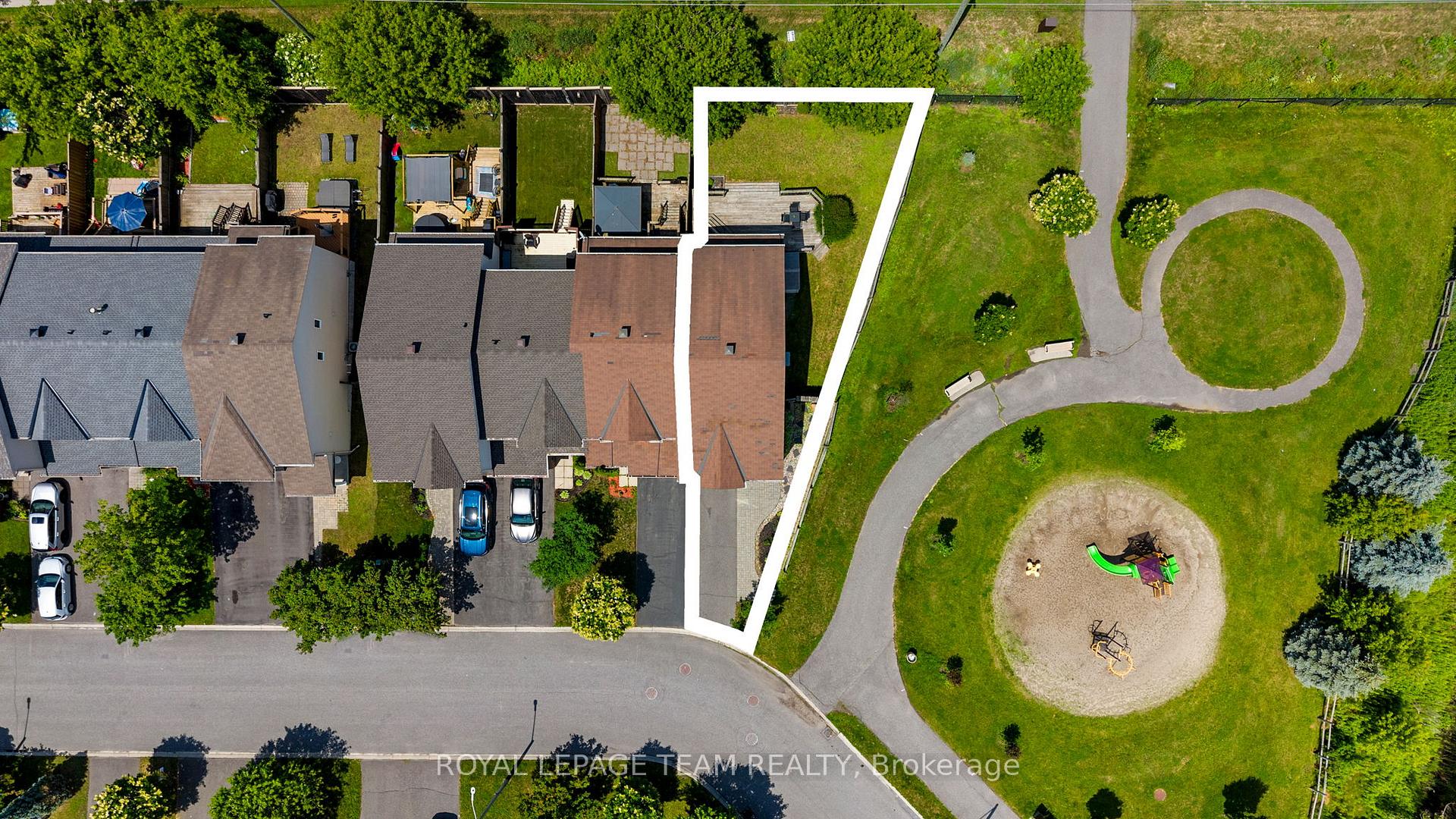 Photo 4 of 348 Brigitta Street, Ottawa, Kanata - Emerald Meadows/Trailwest — HOMEH
