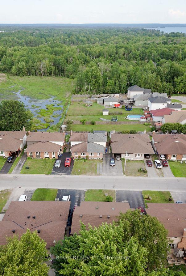 Photo 3 of 113 Massey Drive, North Bay, Ferris — HOMEH