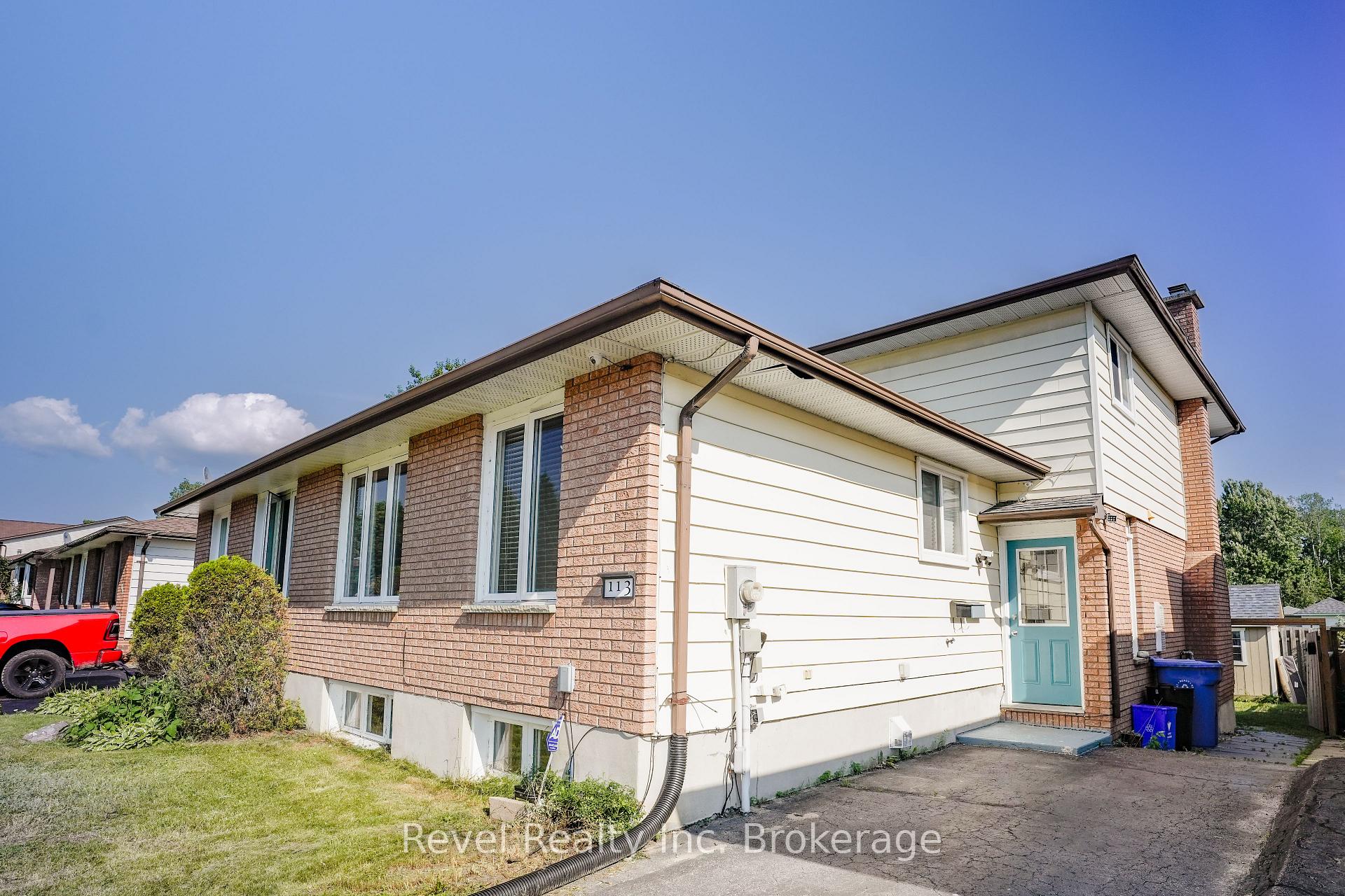 Photo 4 of 113 Massey Drive, North Bay, Ferris — HOMEH