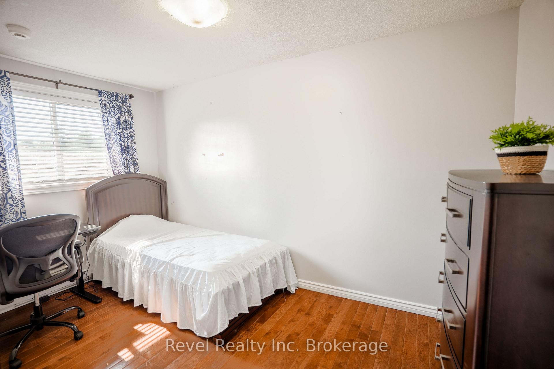 Photo 20 of 113 Massey Drive, North Bay, Ferris — HOMEH