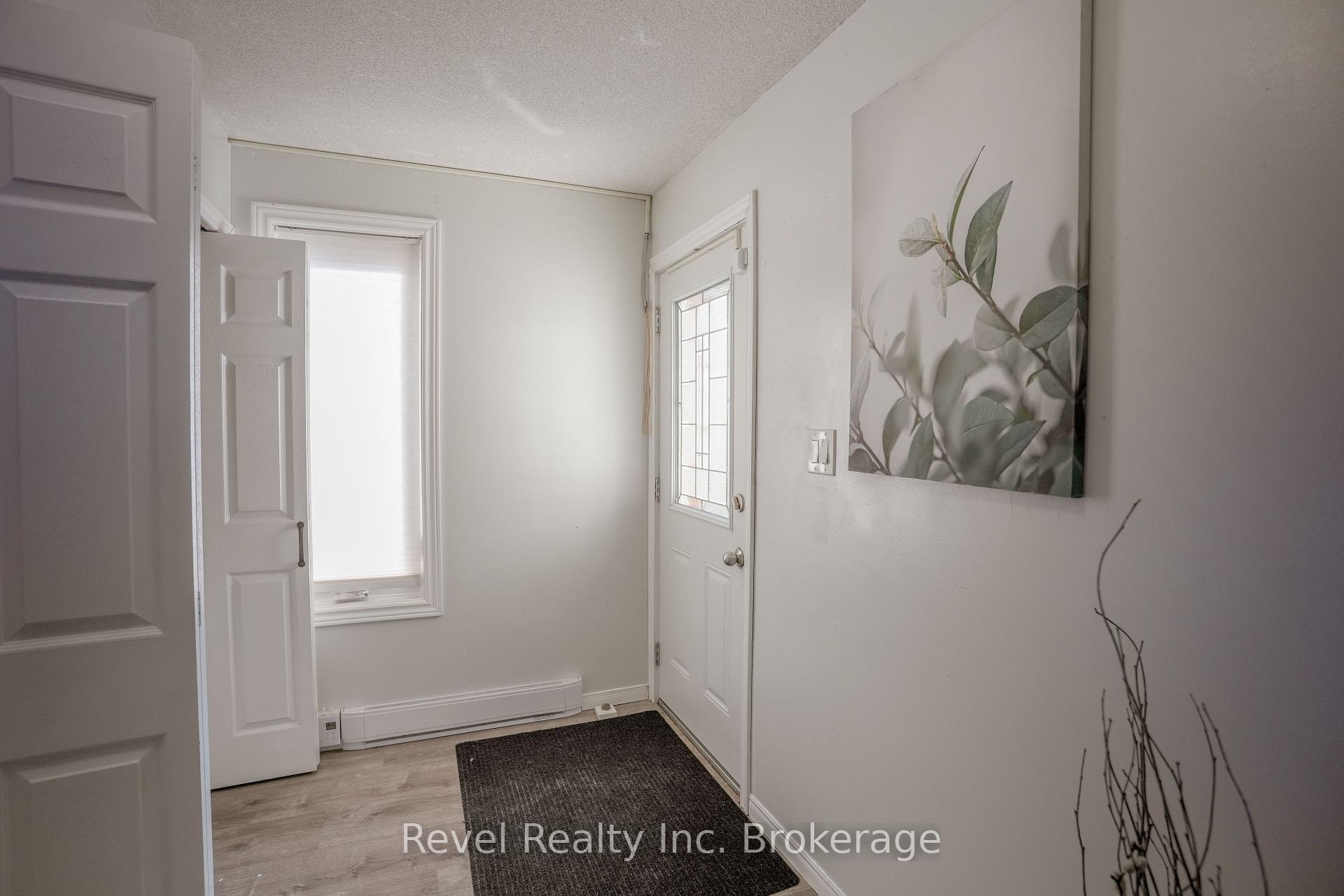Photo 53 of 113 Massey Drive, North Bay, Ferris — HOMEH