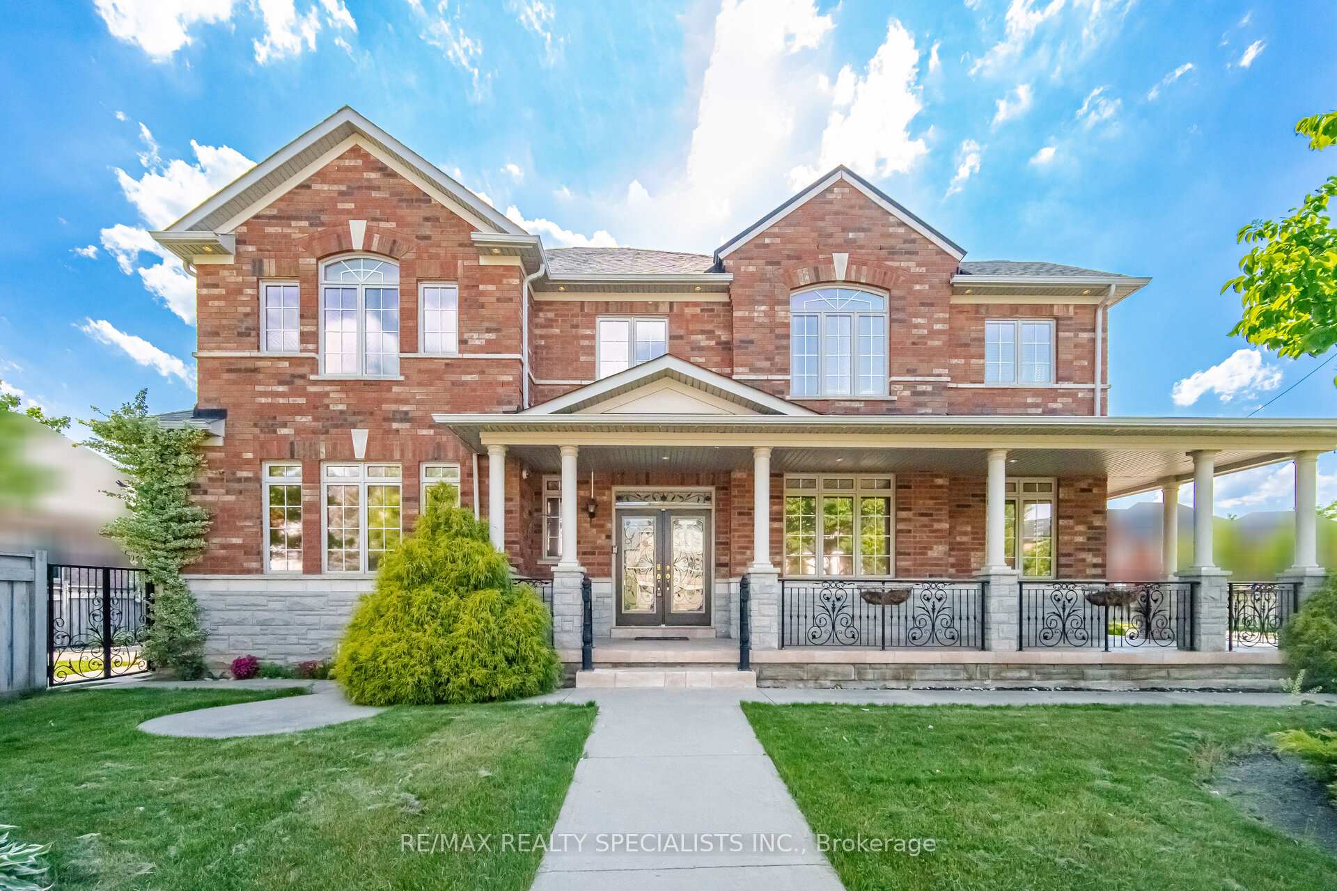 Photo 2 of 257 St. Francis Avenue, Vaughan, Vellore Village — HOMEH