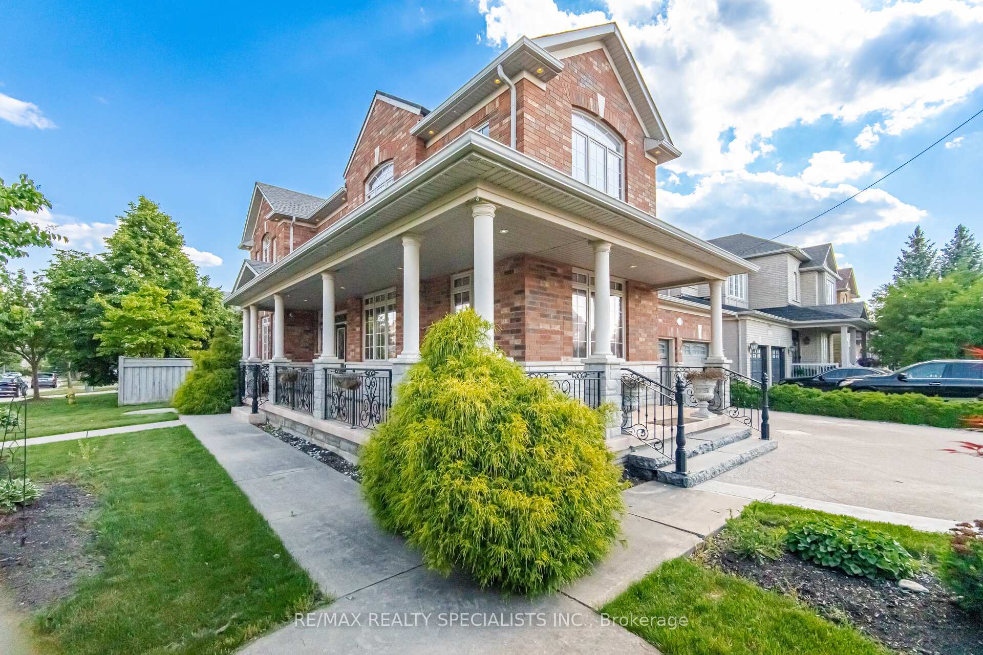 Photo 3 of 257 St. Francis Avenue, Vaughan, Vellore Village — HOMEH