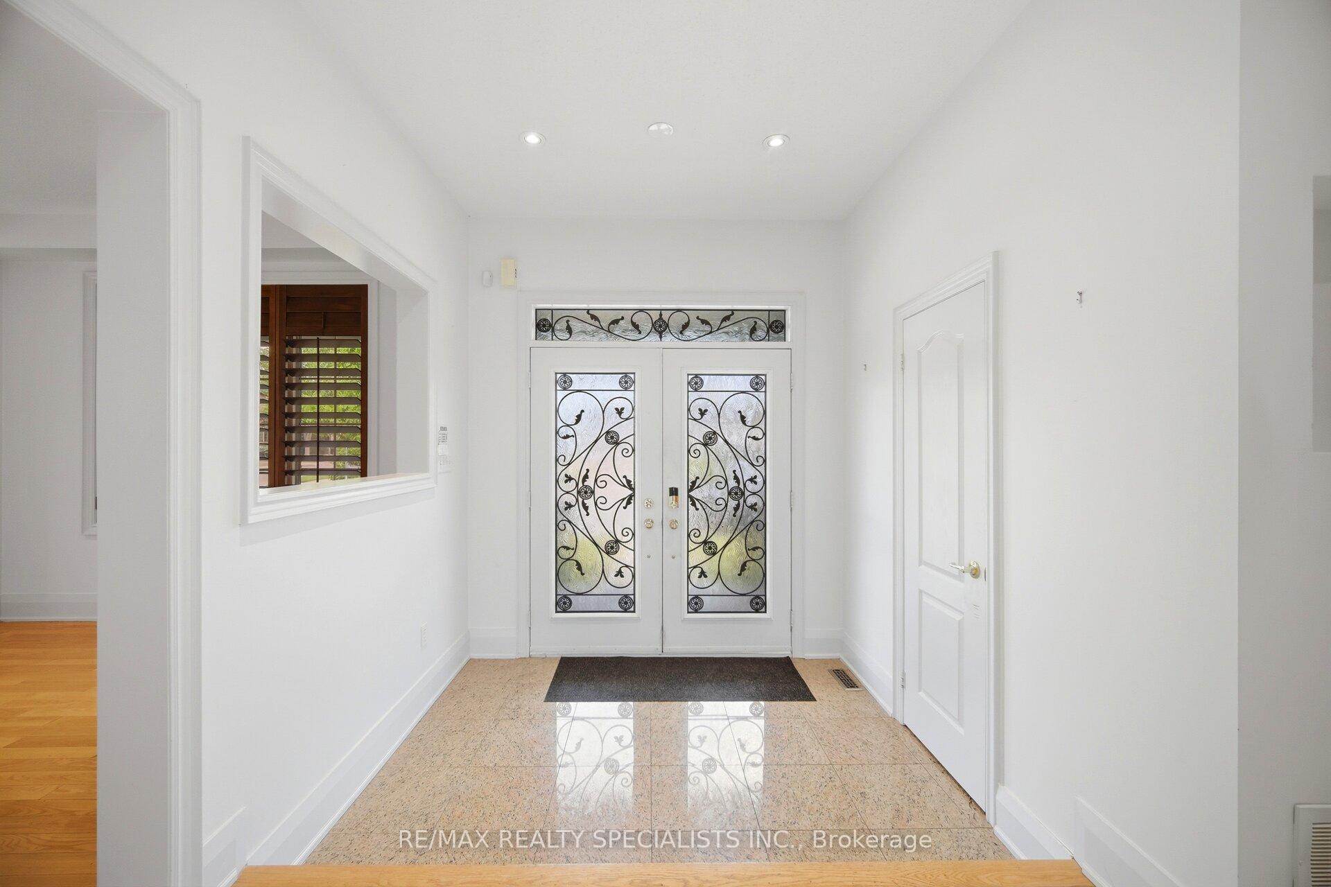 Photo 6 of 257 St. Francis Avenue, Vaughan, Vellore Village — HOMEH