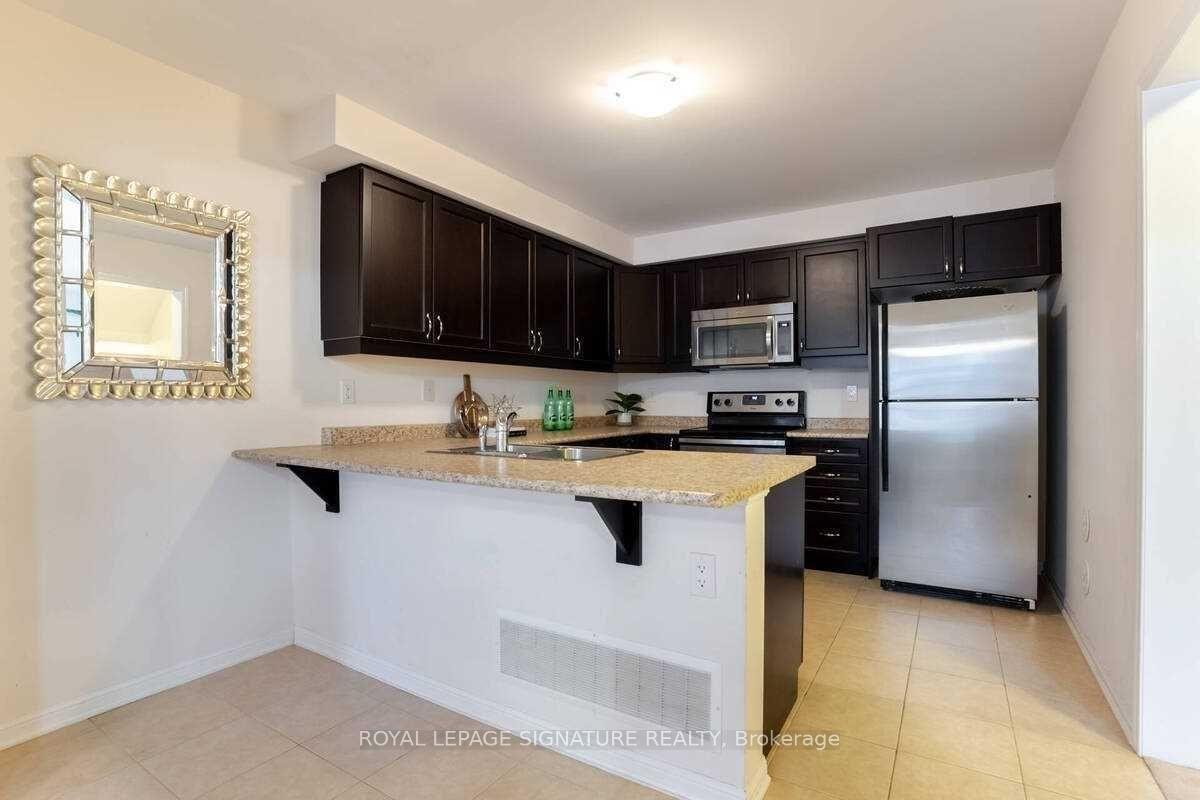 Photo 14 of 926 Nadalin Heights, Milton, Willmott — HOMEH