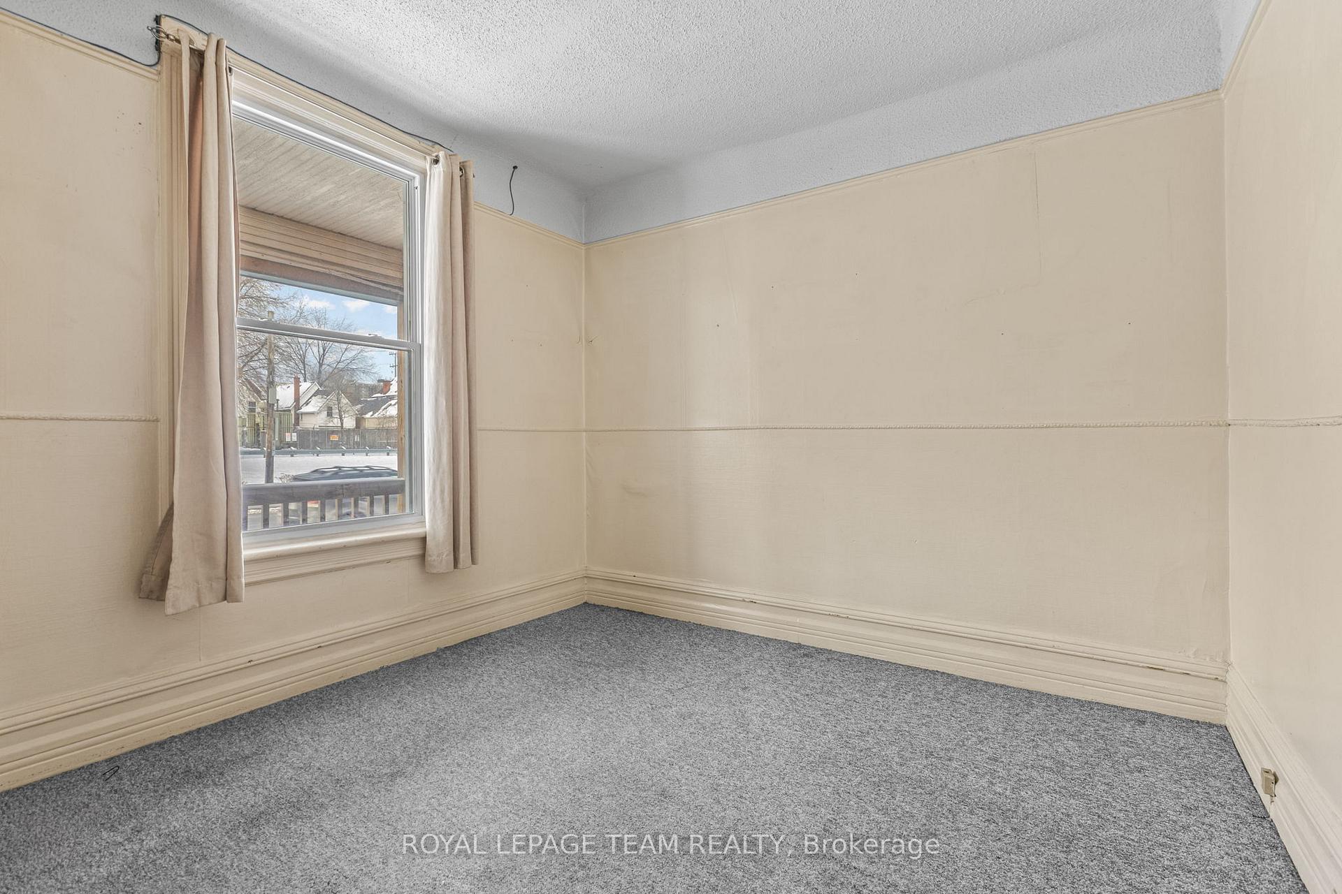 Photo 6 of 498 Gladstone Avenue, Ottawa, Ottawa Centre — HOMEH