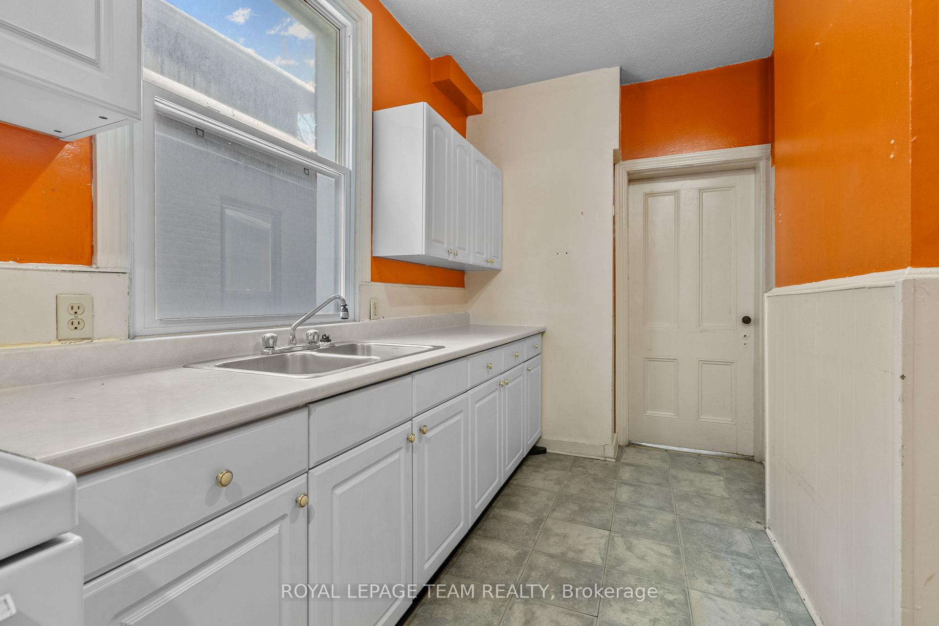 Photo 11 of 498 Gladstone Avenue, Ottawa, Ottawa Centre — HOMEH