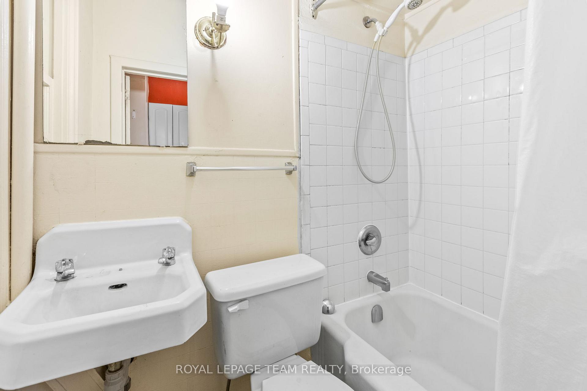 Photo 16 of 498 Gladstone Avenue, Ottawa, Ottawa Centre — HOMEH