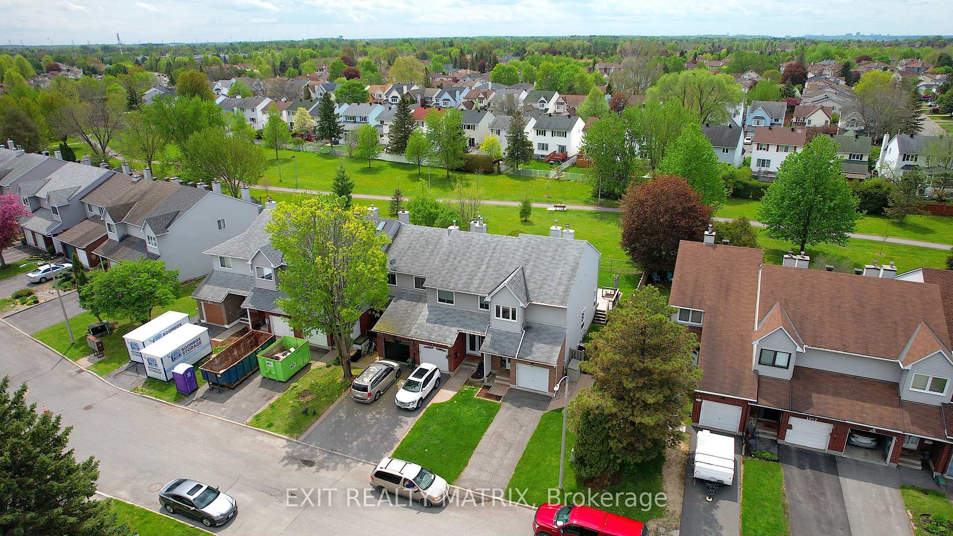 Photo 2 of 1521 Briarfield Crescent, Ottawa, Fallingbrook/Ridgemount — HOMEH
