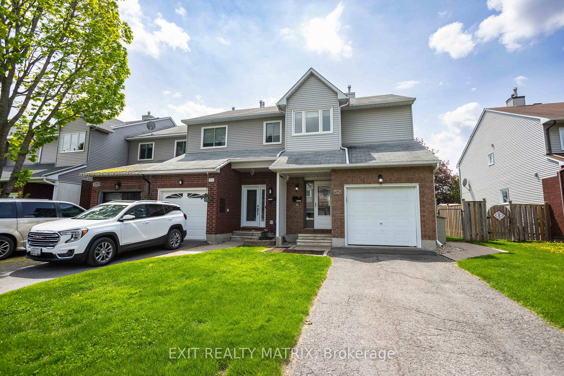 Photo 4 of 1521 Briarfield Crescent, Ottawa, Fallingbrook/Ridgemount — HOMEH