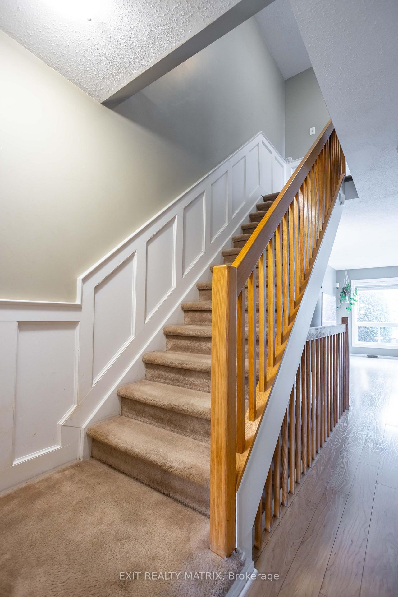 Photo 15 of 1521 Briarfield Crescent, Ottawa, Fallingbrook/Ridgemount — HOMEH