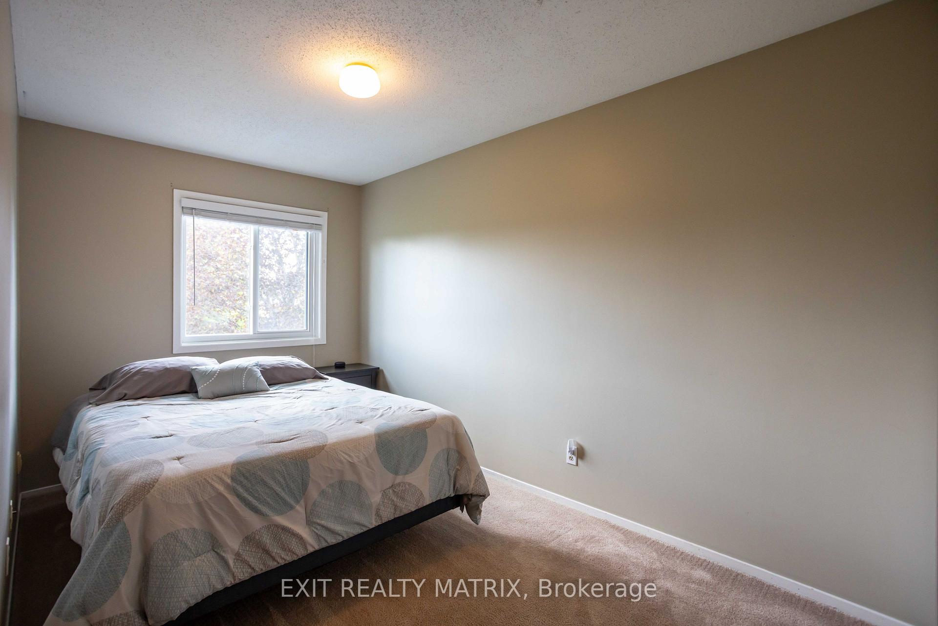 Photo 22 of 1521 Briarfield Crescent, Ottawa, Fallingbrook/Ridgemount — HOMEH