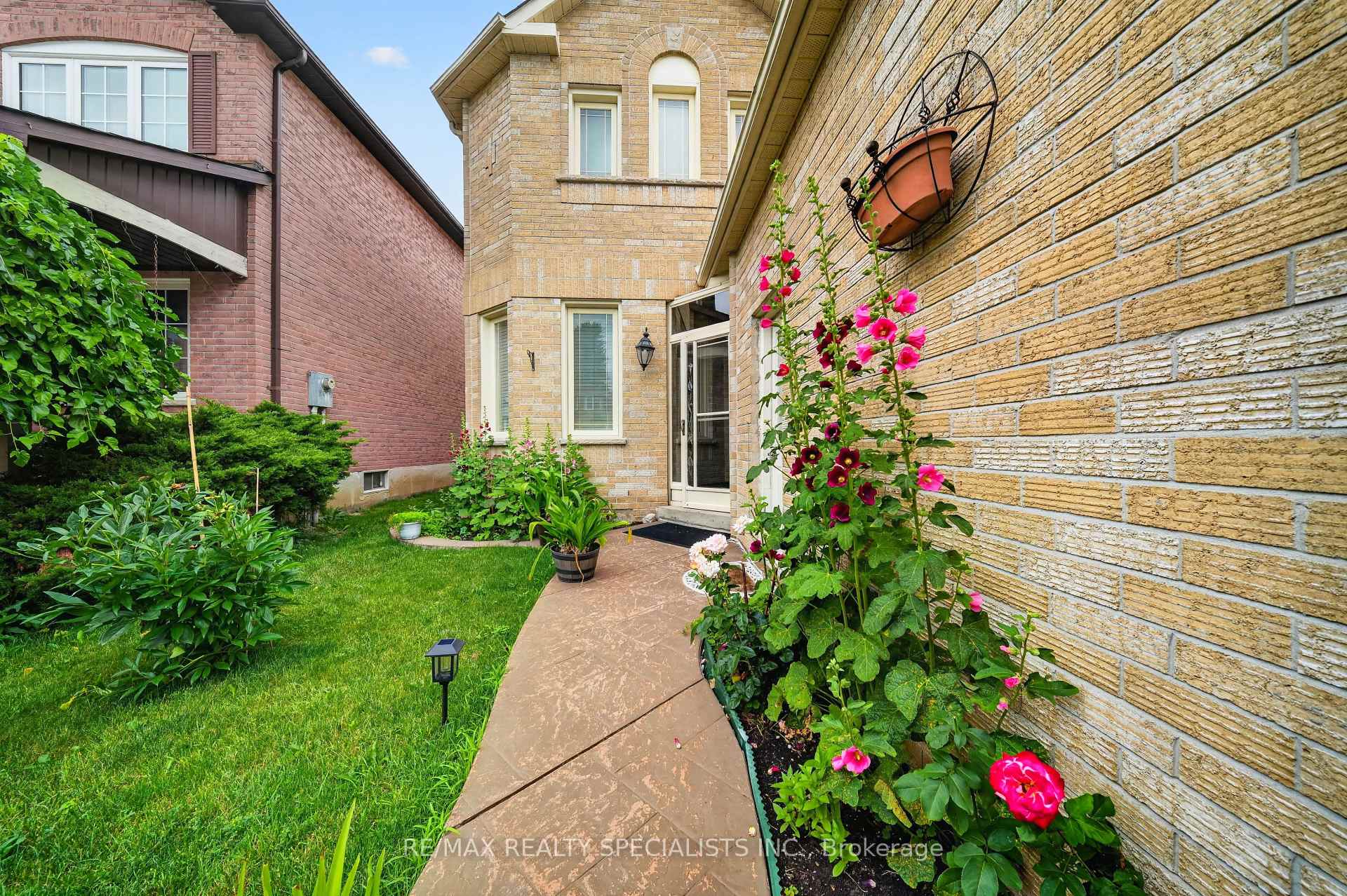 Photo 3 of 3 Nuffield Street, Brampton, Westgate — HOMEH